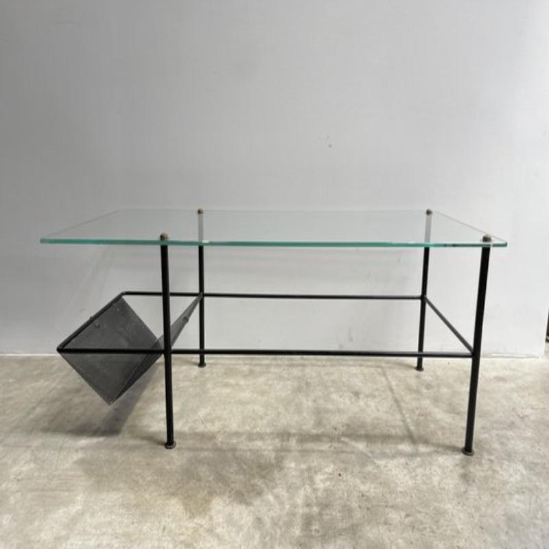 Ensemble de 2 tables basses par Mathieu Matégot, France, années 1960 en vente 3