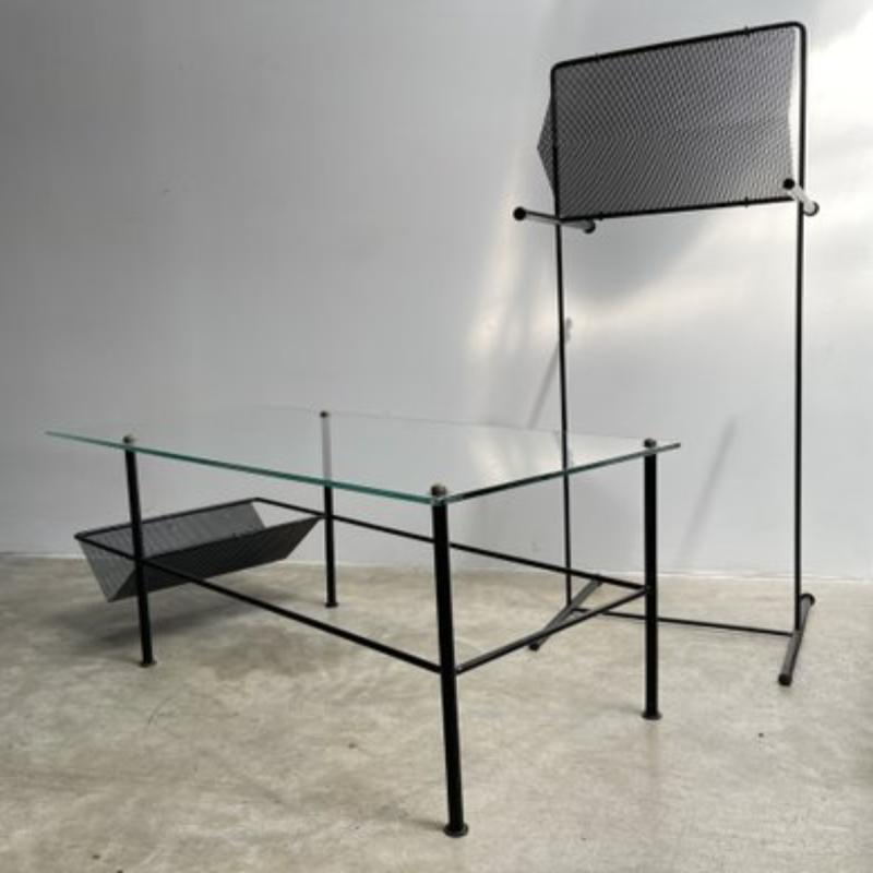 Ensemble de 2 tables basses par Mathieu Matégot, France, années 1960 en vente 4