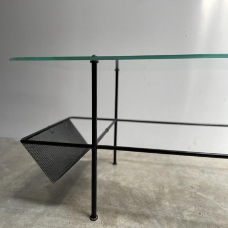 Métal Ensemble de 2 tables basses par Mathieu Matégot, France, années 1960 en vente