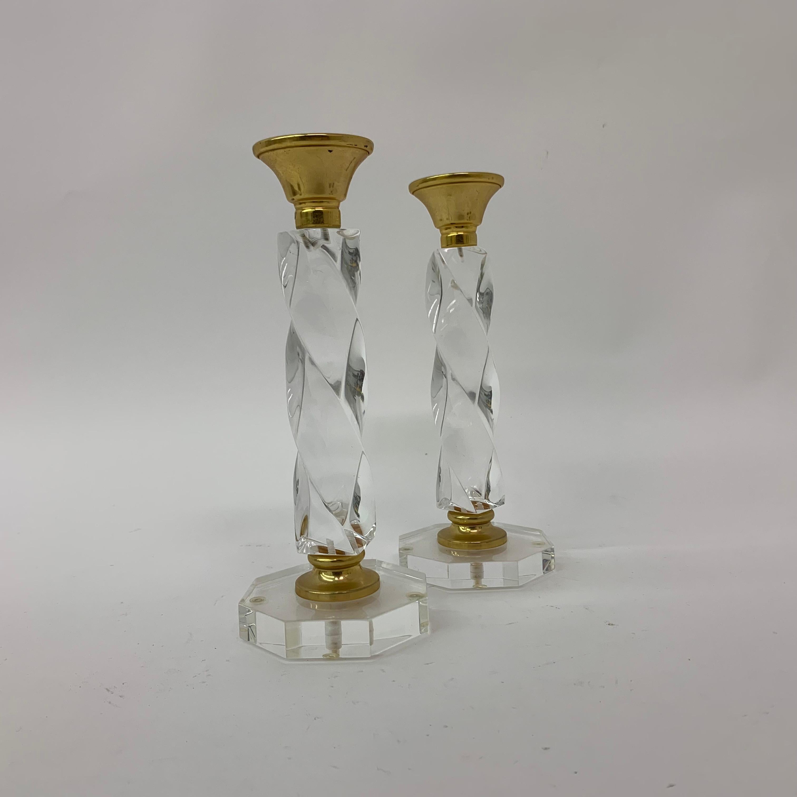 Set of 2 lucite twisted candle sticks, 1970’s For Sale 3