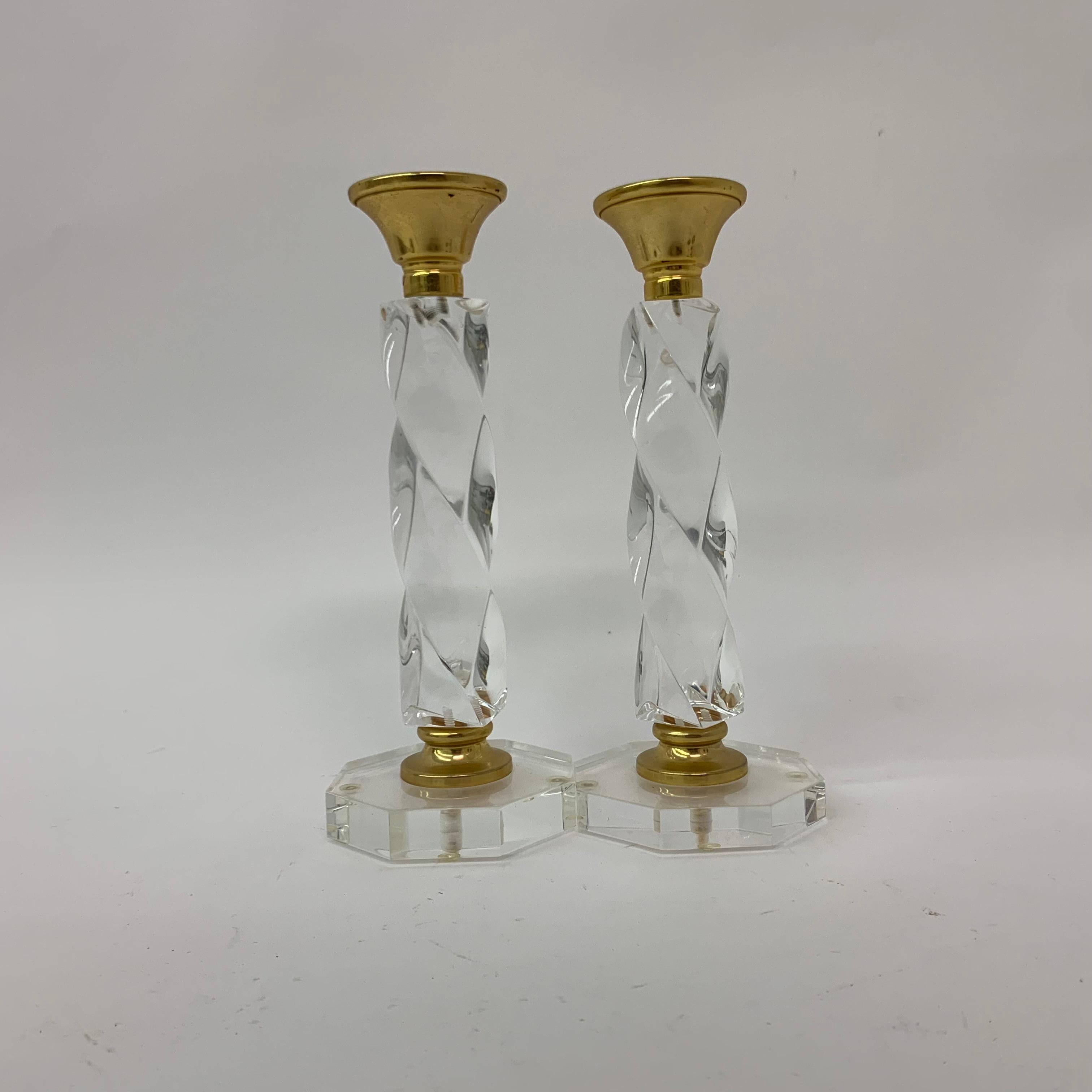 Set of 2 lucite twisted candle sticks, 1970’s For Sale 10
