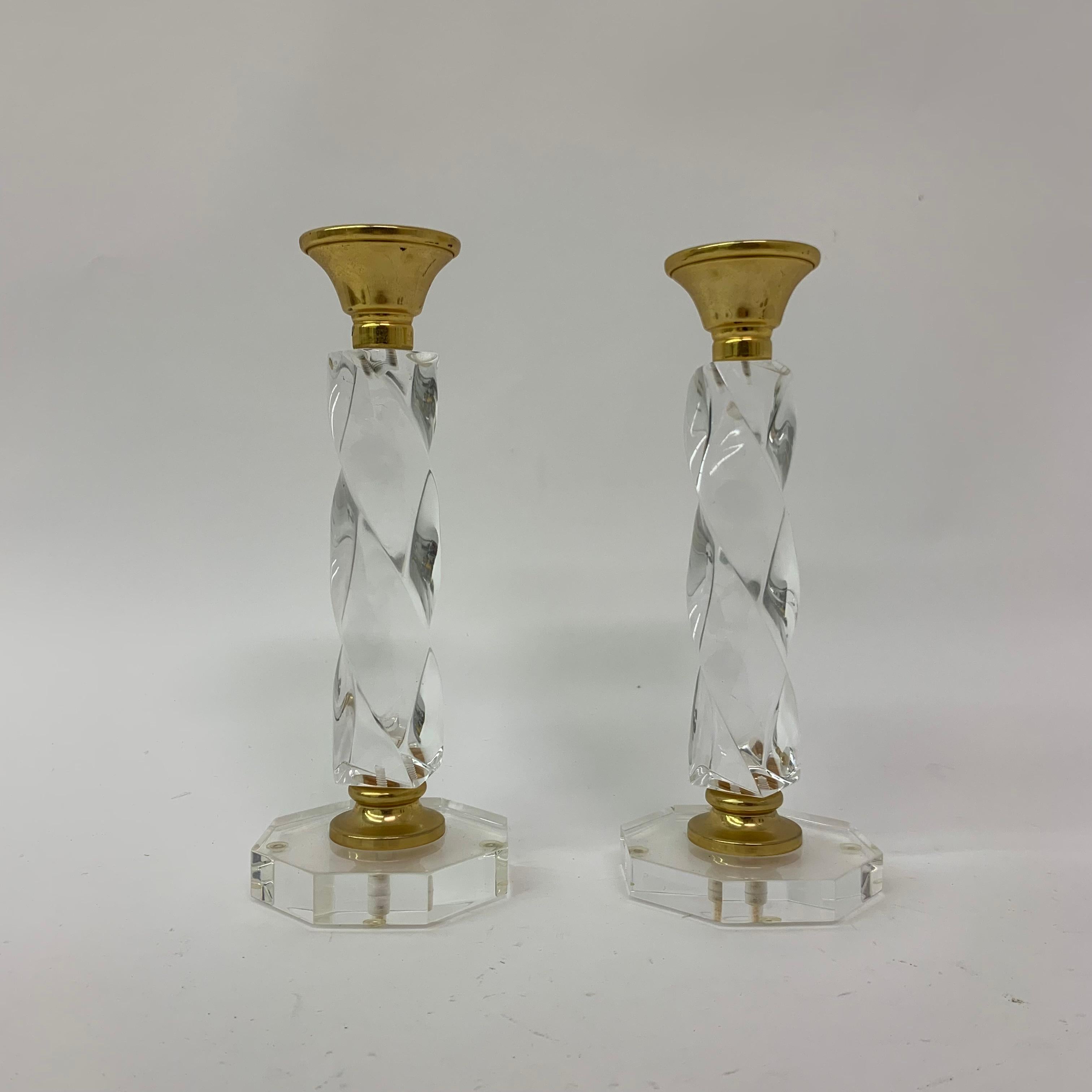 Mid-Century Modern Set of 2 lucite twisted candle sticks, 1970’s For Sale