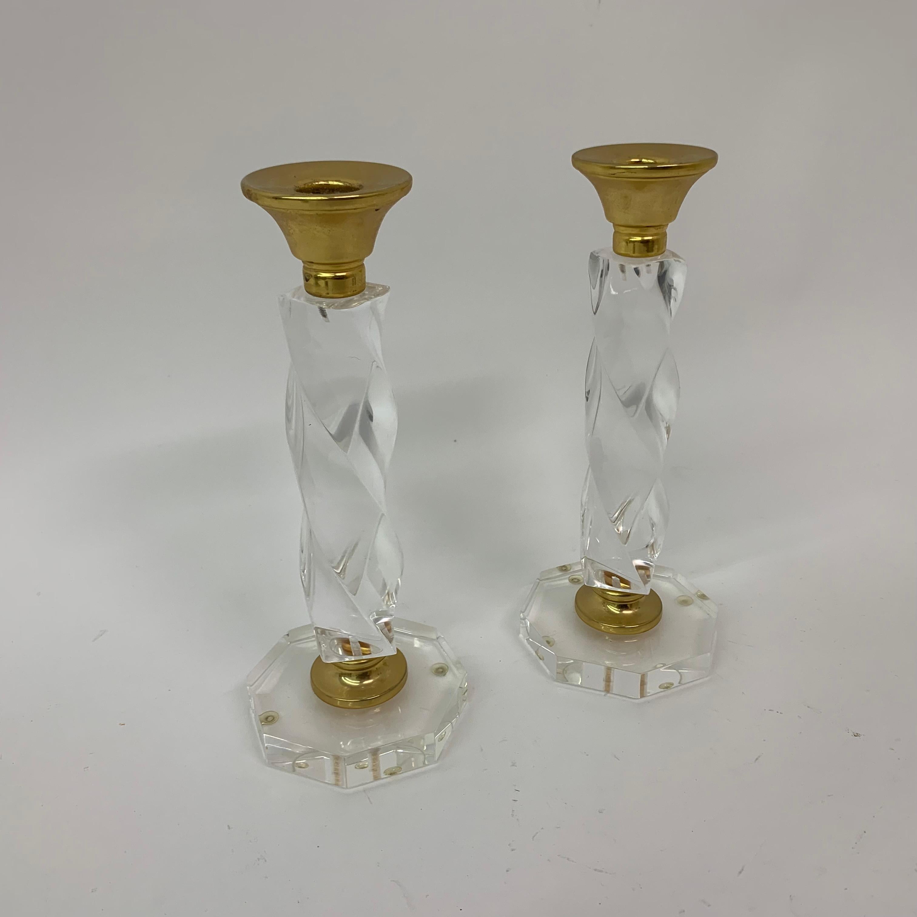 Lucite Set of 2 lucite twisted candle sticks, 1970’s For Sale