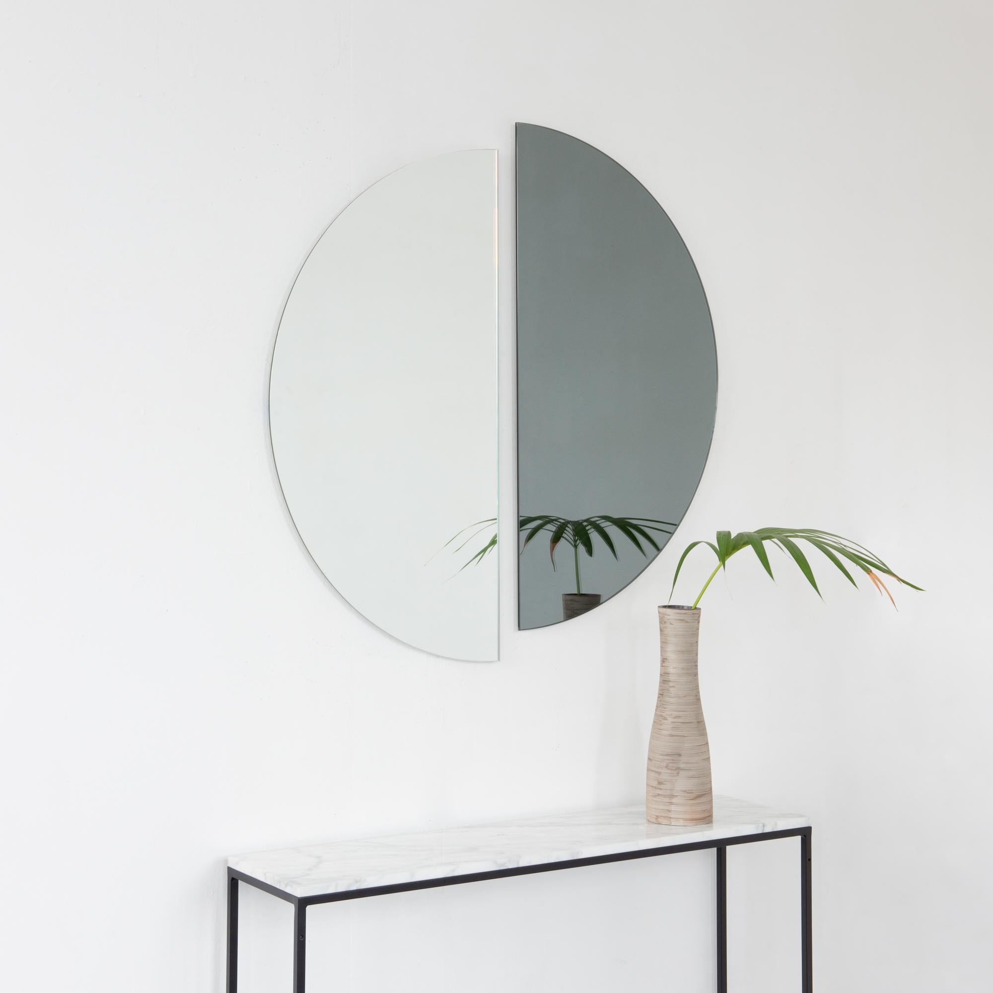 Miroir Lot de 2 miroirs contemporains ronds sans cadre Luna Half-Moon Silver + Black, XL en vente