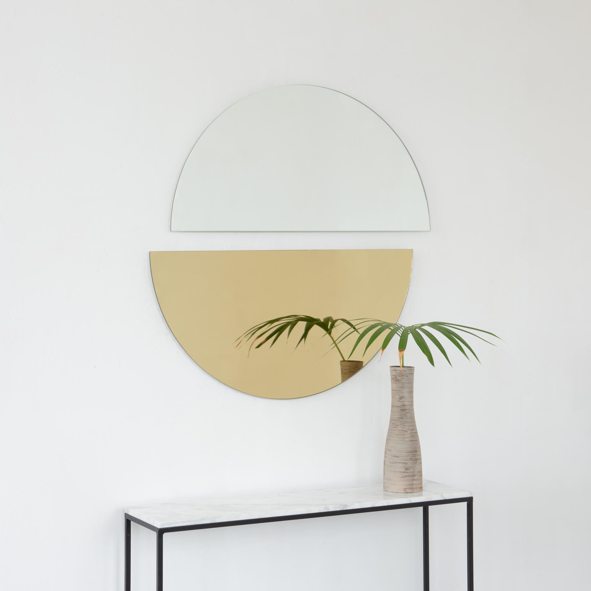 Ensemble de 2 miroirs ronds minimalistes Luna demi-lune argent et or, sans cadre en vente 1