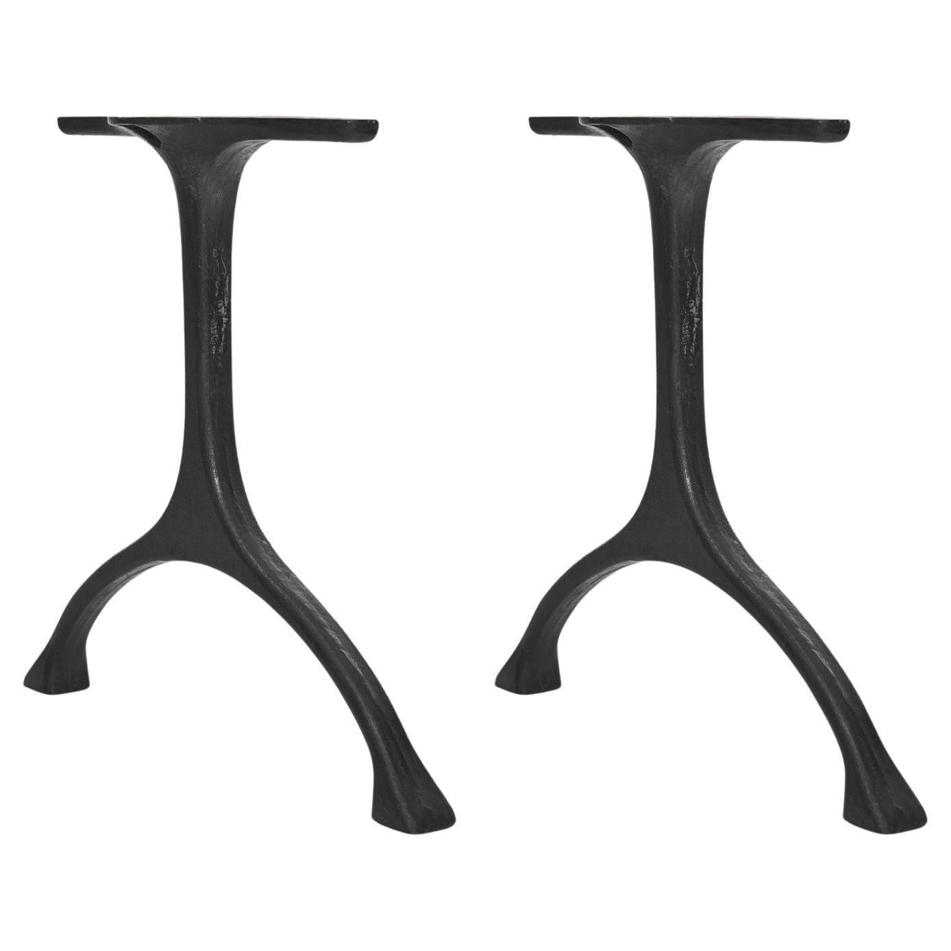 Set aus 2 schwarzen Eisen-Tischbeinen aus Jungfrauenform von NORR11 im Angebot