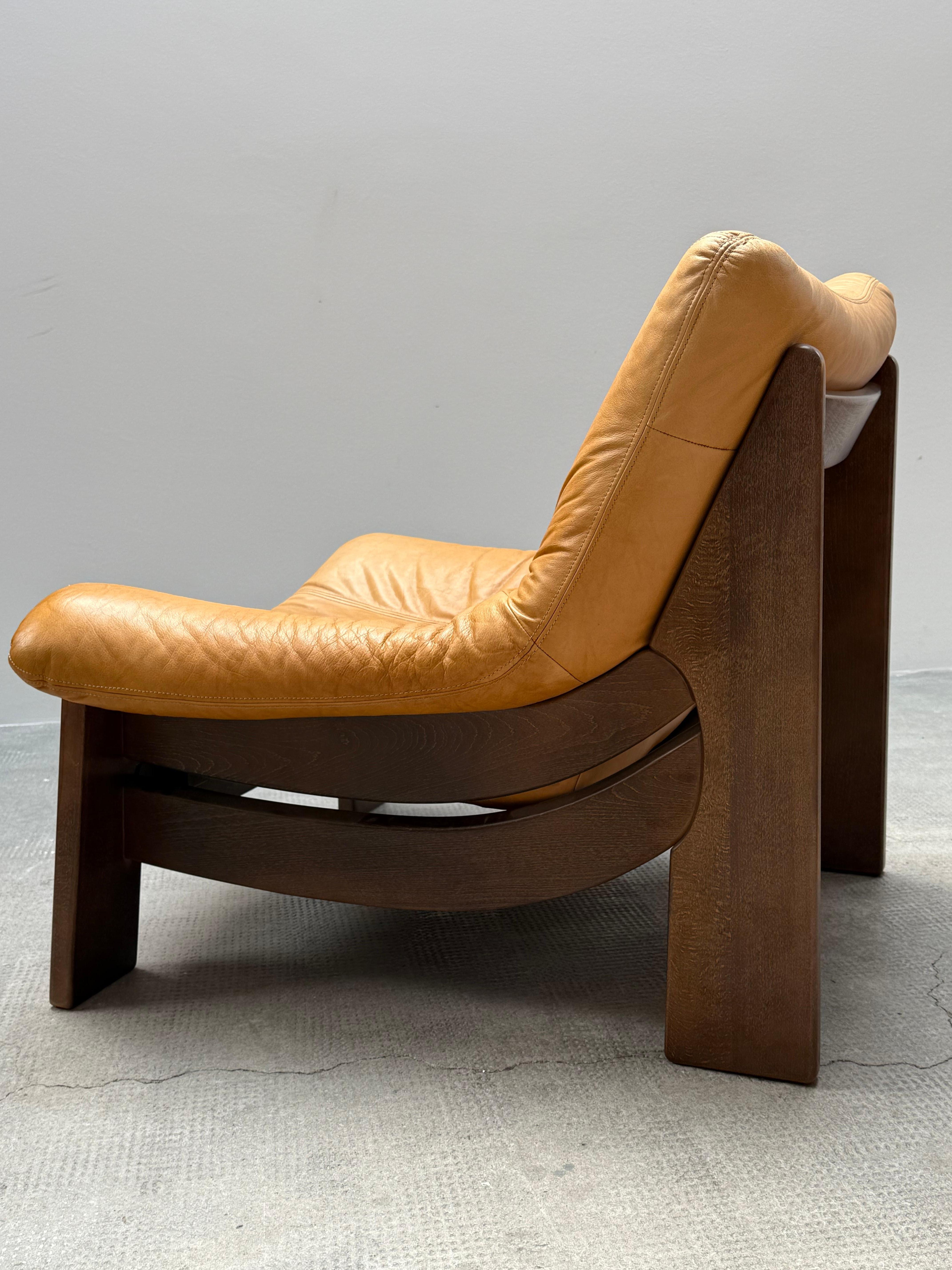 SET OF 2 MAISON REGAIN LEATHER OAK ARMCHAIRS, FRANCE 1970s 6