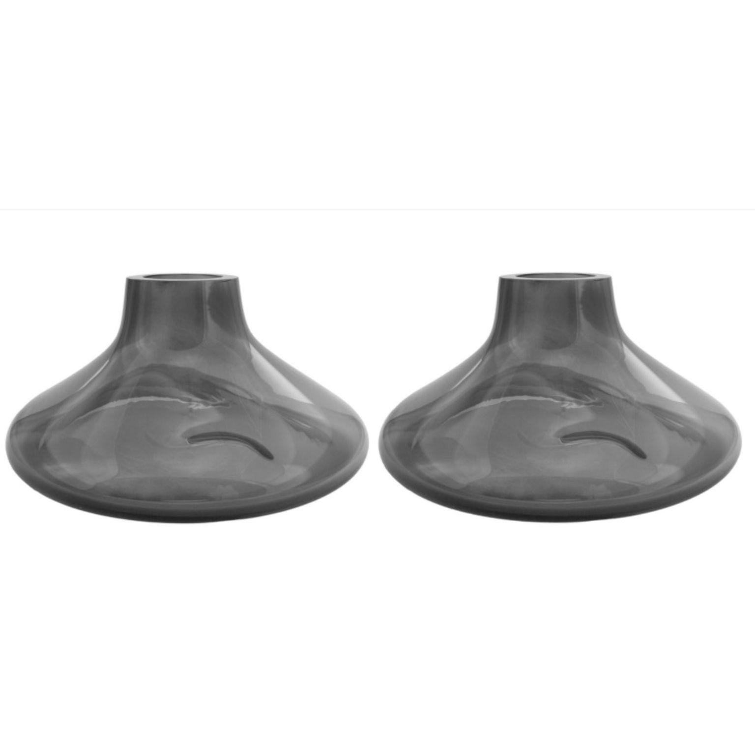 Set of 2 Makemake silver smoke l vase + bowl by Eloa.
No UL listed 
Material: Glass.
Dimensions: D 40 x W 40 x H 25 cm.
Also available in different colours and dimensions.

Makemake is reminiscent of Jupiter‘s ring. The object was designed with a