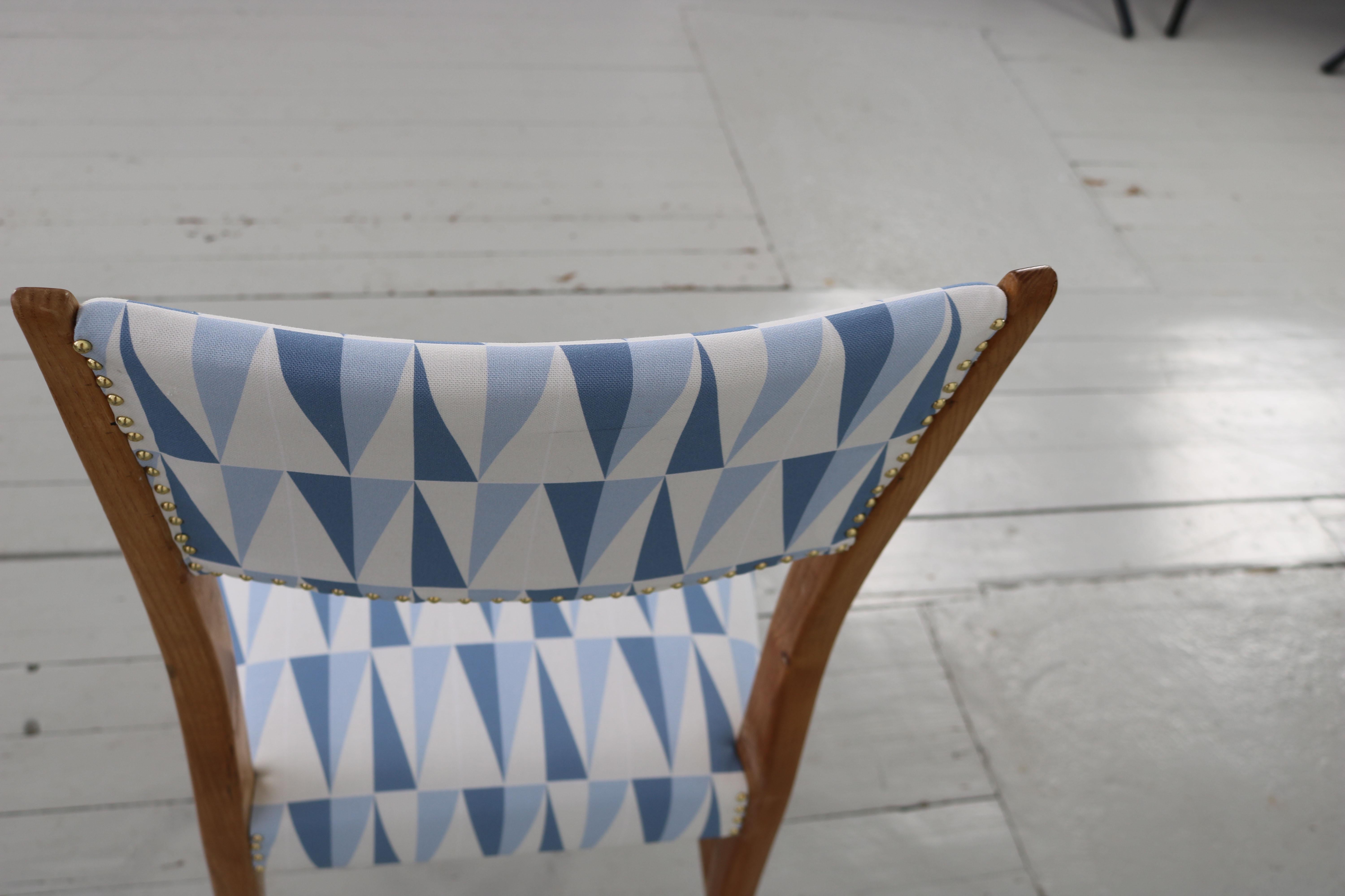 Set of 2 Maple Chairs with Upholstery Fabric 