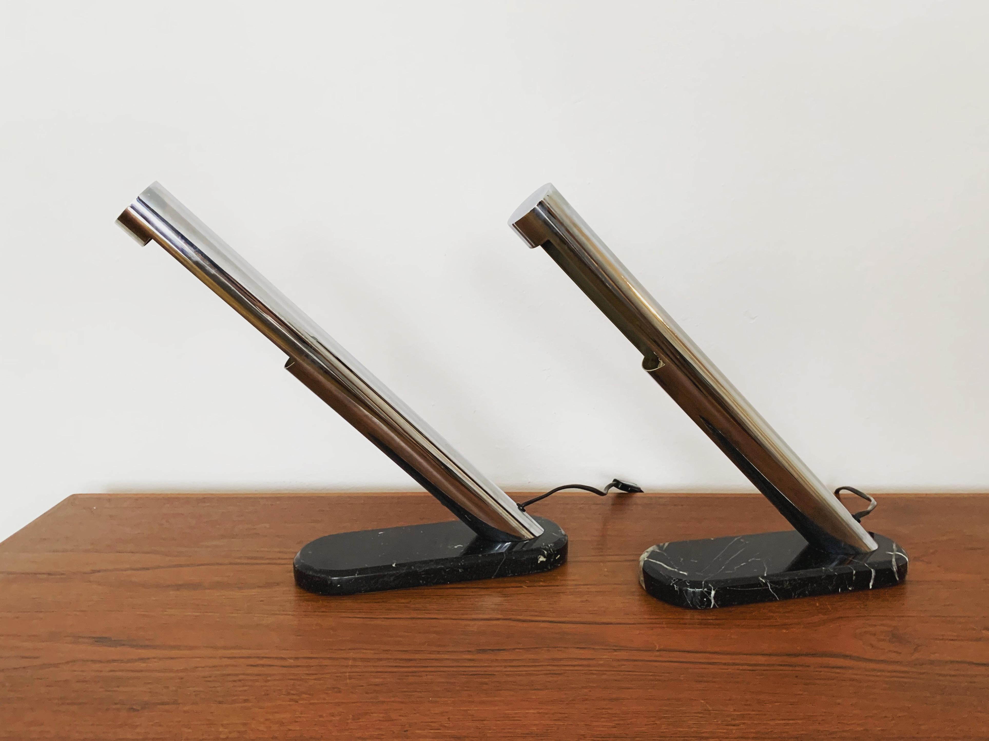 Sehr schöne und seltene Tischlampen aus den 1960er Jahren.
Wunderbar reduziertes Design mit einer sehr edlen Ausstrahlung.

Hersteller: Vereinigte Werkstätten Collection'S

Bedingung:

Sehr guter Vintage-Zustand mit leichten altersentsprechenden