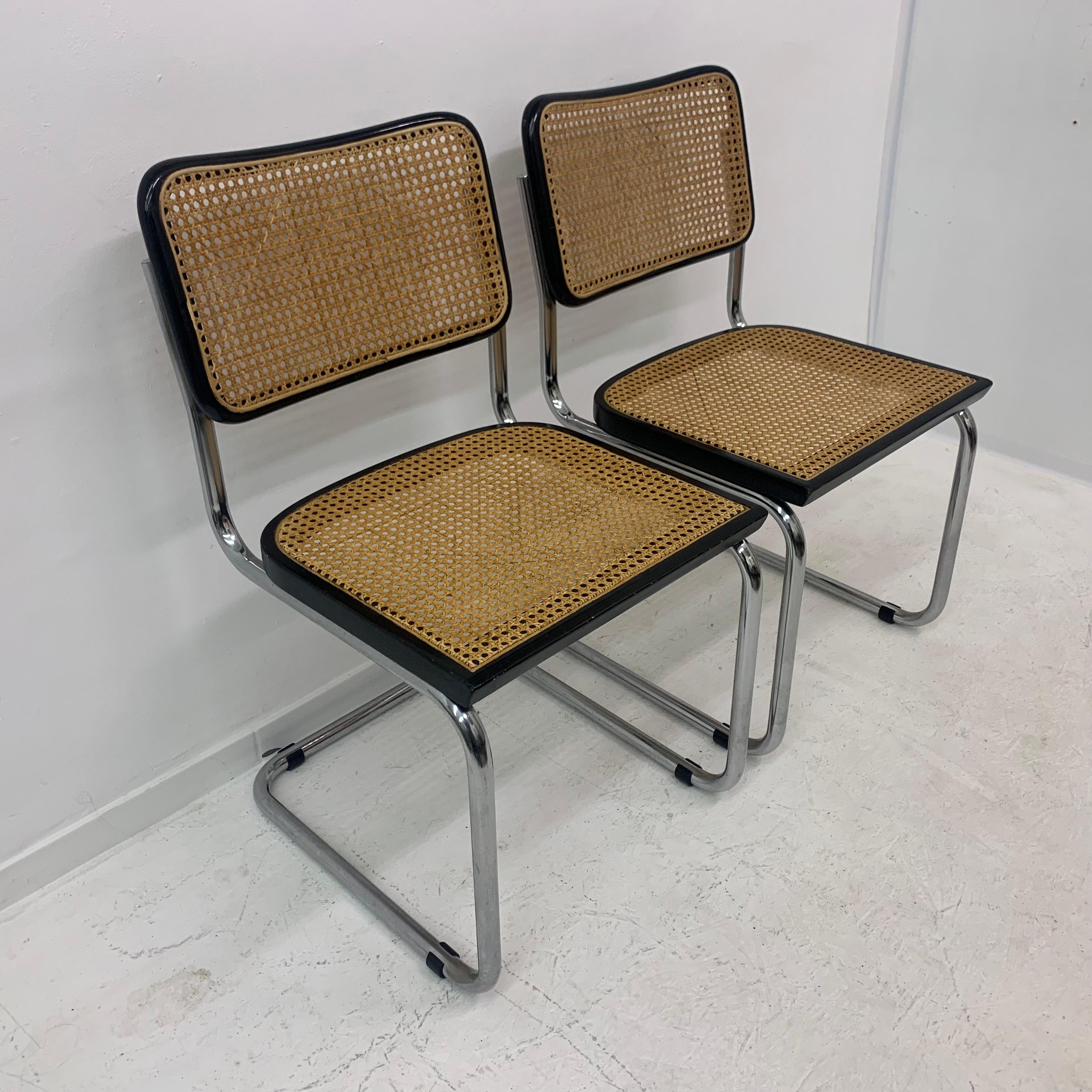 Set of 2 Marcel Breuer Cesca dining chair , 1970’s In Good Condition For Sale In Delft, NL