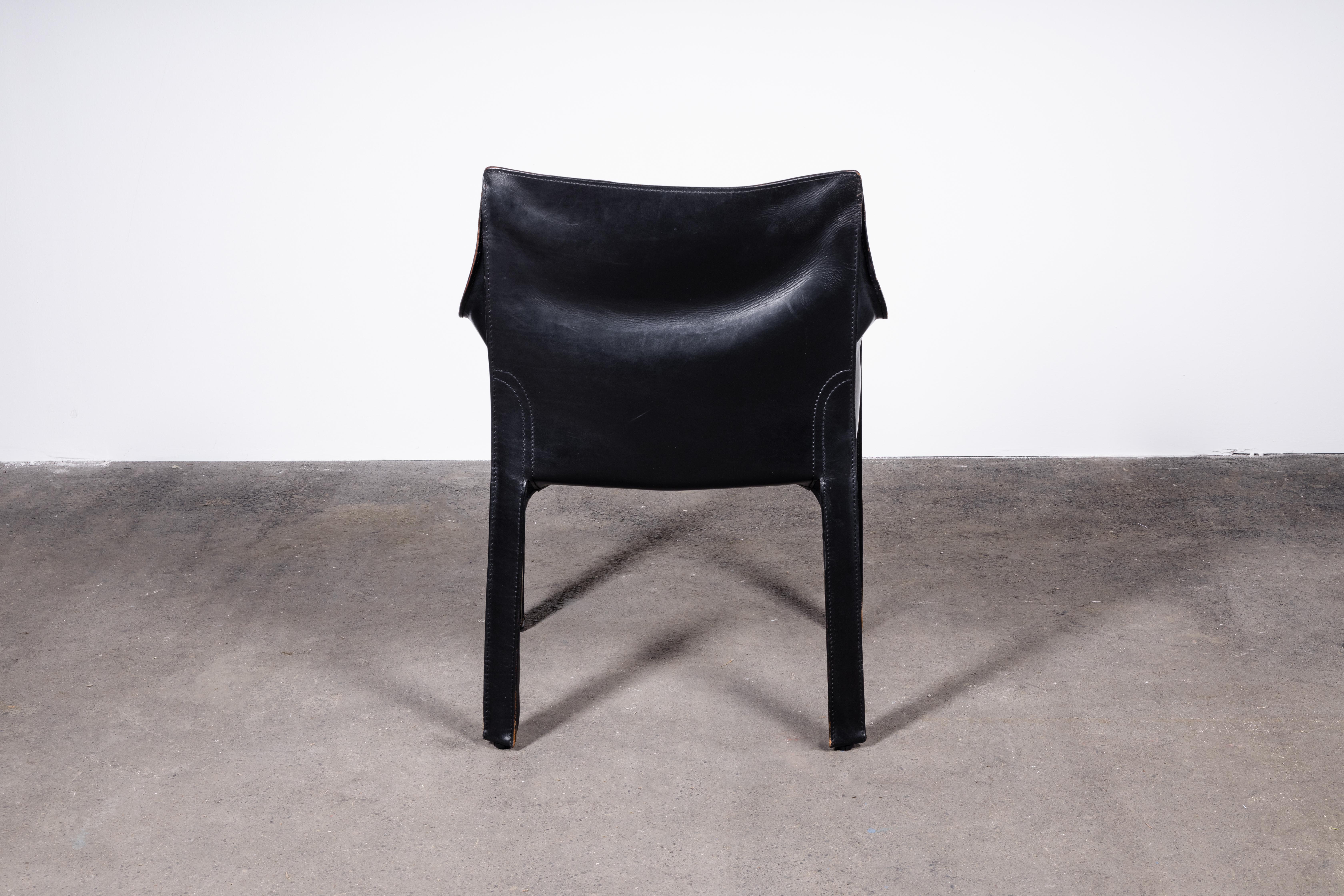Set of 2 Mario Bellini CAB 414 Chairs in Black Leather for Cassina In Good Condition In Grand Cayman, KY
