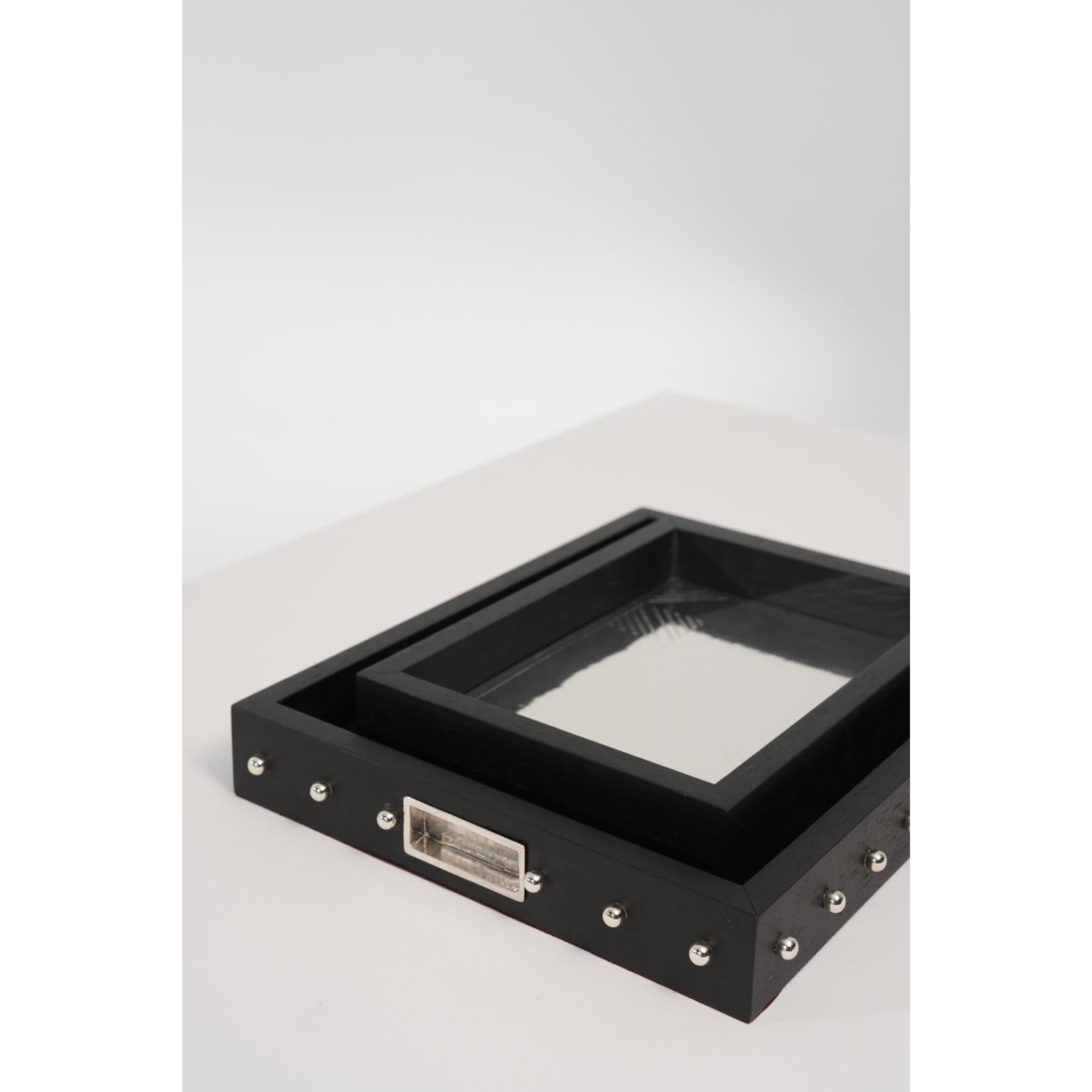 Moderno Set di 2 vassoi Marri in ottone placcato argento e impiallacciatura in Oak Oak di Marau in vendita