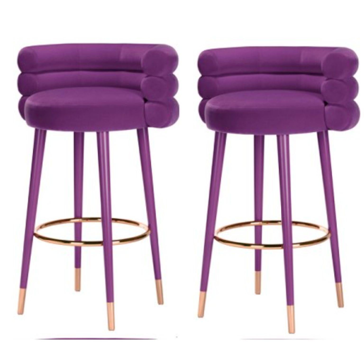 Set of 2 marshmallow bar stools, Royal Stranger
Dimensions: 100 x 70 x 60 cm.
Materials: Velvet upholstery, brass.
Available in: Mint green, light pink, royal green and royal red.

Royal stranger is an exclusive furniture brand determined to