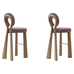 Juego de 2 sillas de bar Mary con patas de madera o lacadas, de Dedar, fabricadas en Portugal por Ottiu