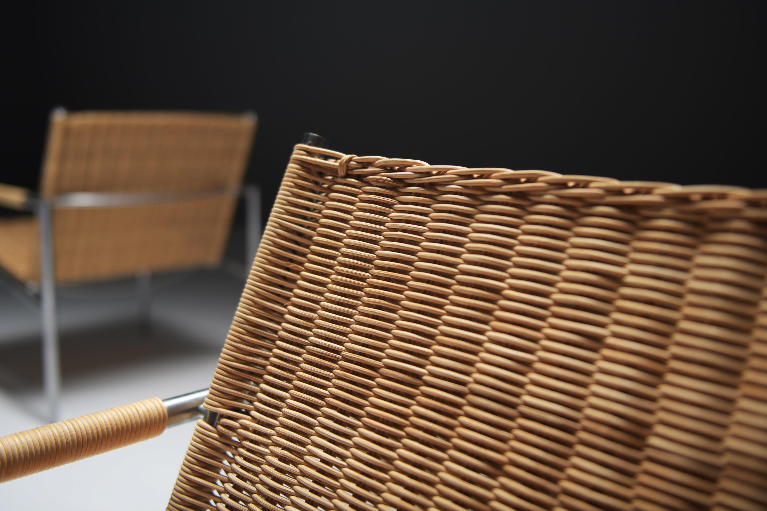 Set of 2 matching rattan woven SZ 01 Armchairs by Martin Visser for SPECTRUM For Sale 1