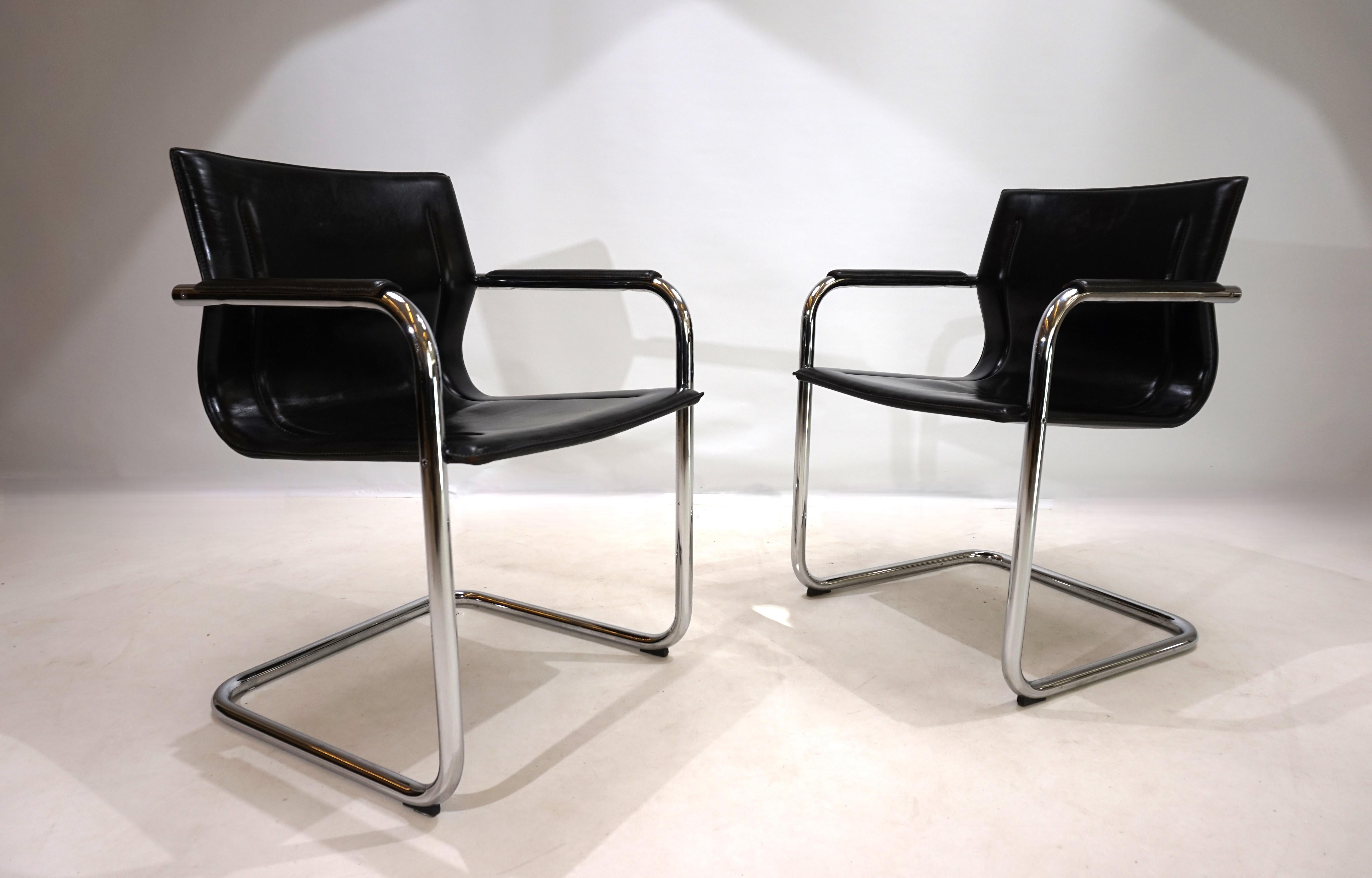 Set of 2 Matteo Grassi MG dining chairs by Mart Stam 5