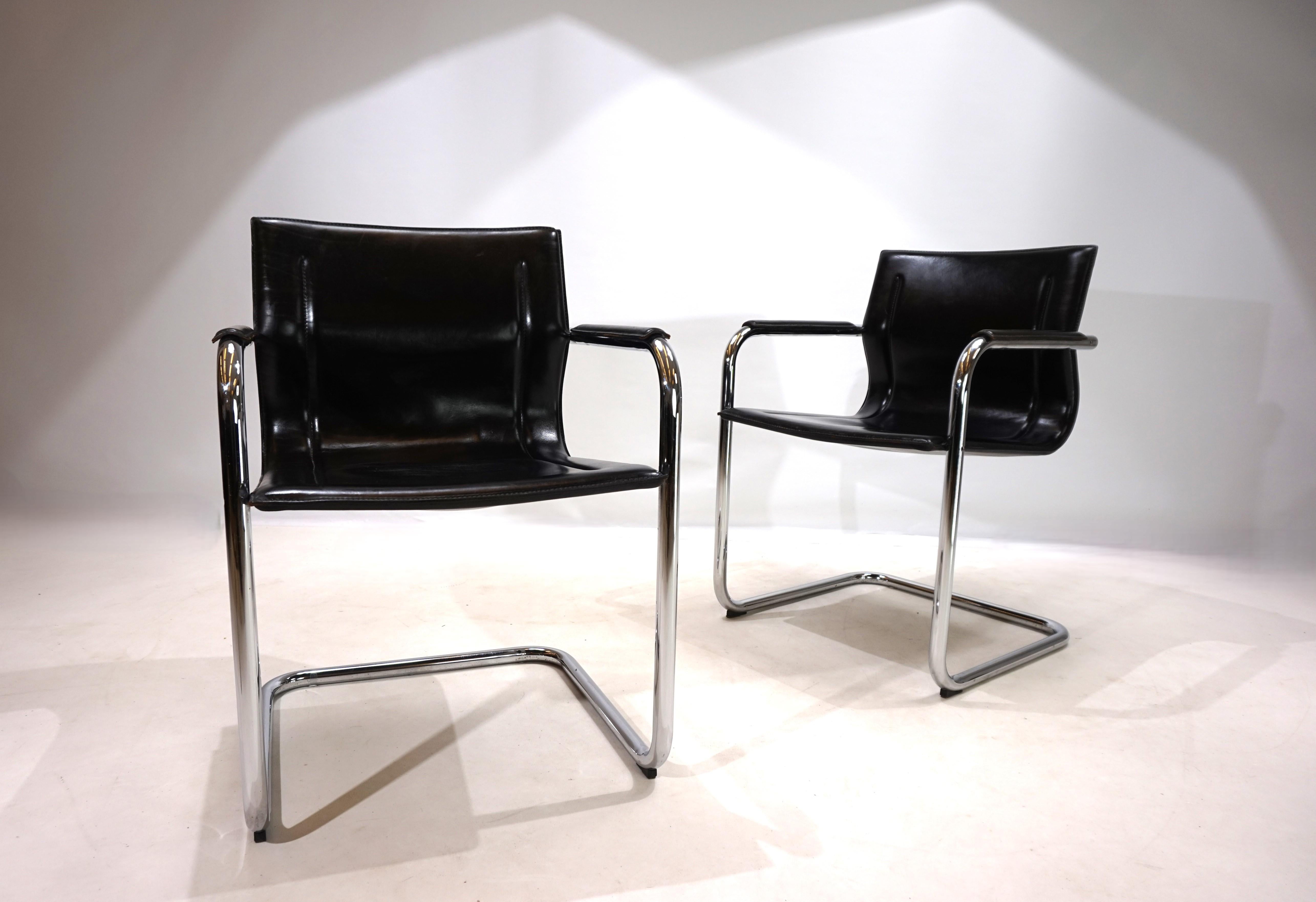 Set of 2 Matteo Grassi MG dining chairs by Mart Stam 1