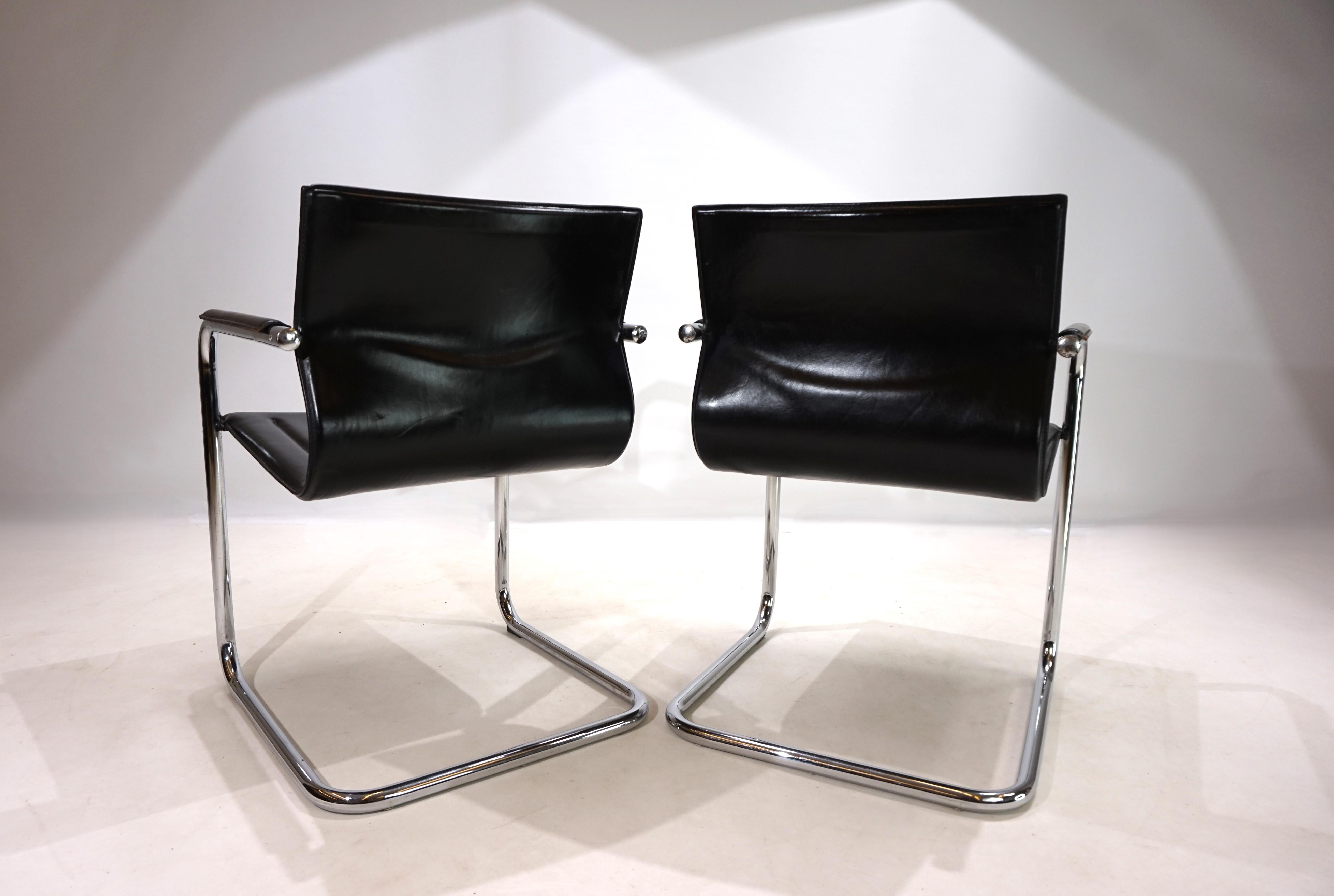 Set of 2 Matteo Grassi MG dining chairs by Mart Stam 2