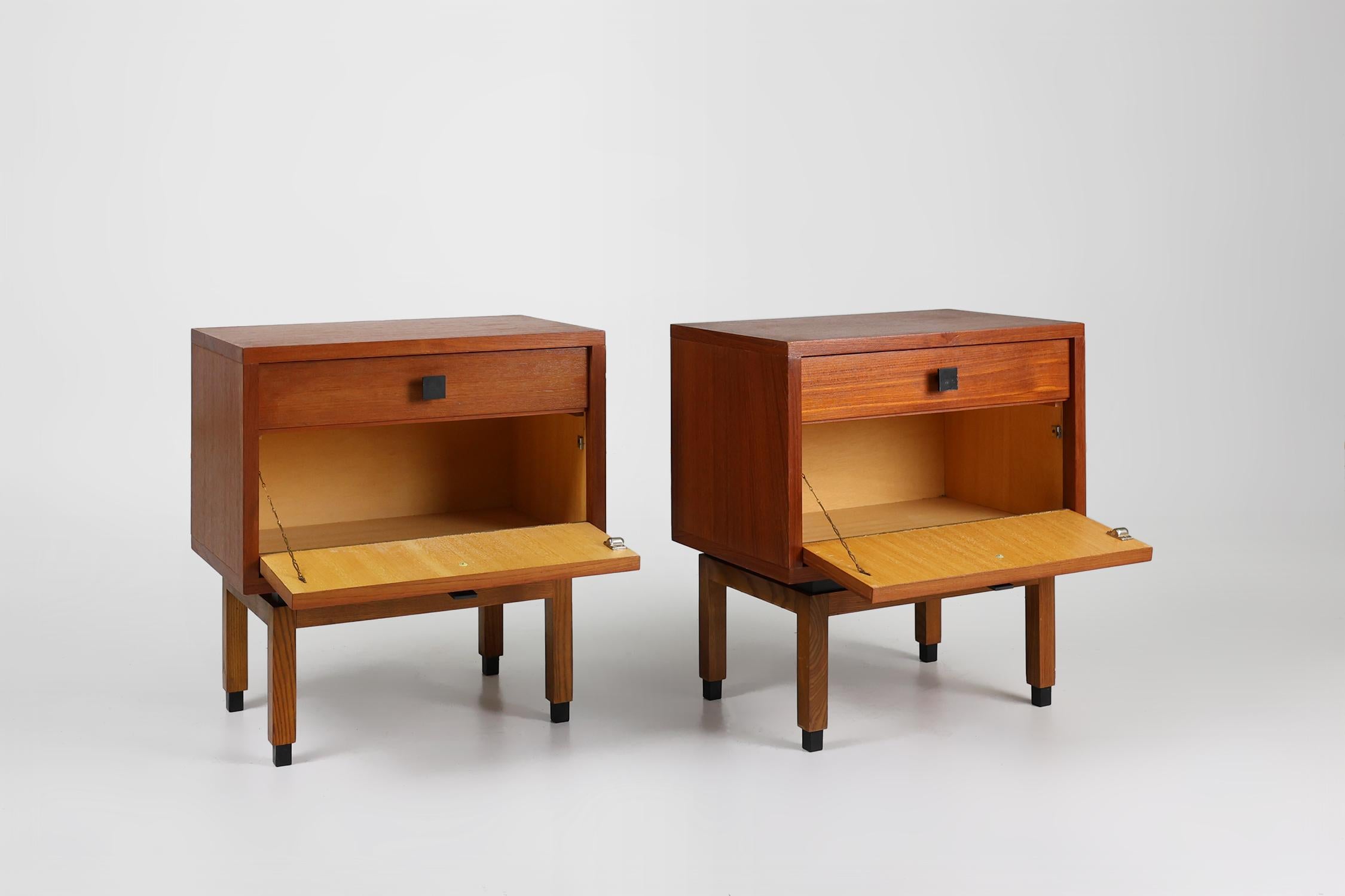Set of 2 MdK mid-century teak wood nightstands ca. 1960 In Good Condition In Meulebeke, BE