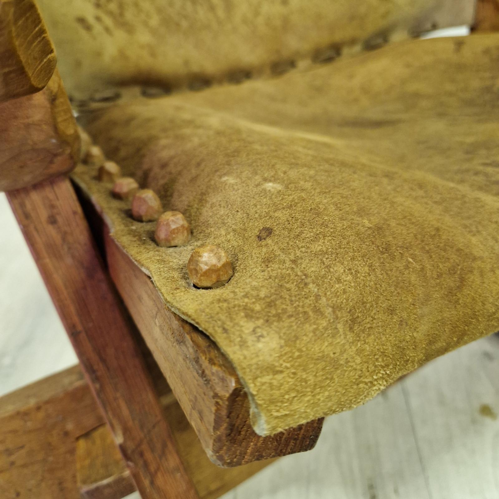 20th Century Set of 2 medieval style rocking chairs in oak and leather, Netherlands 1960s