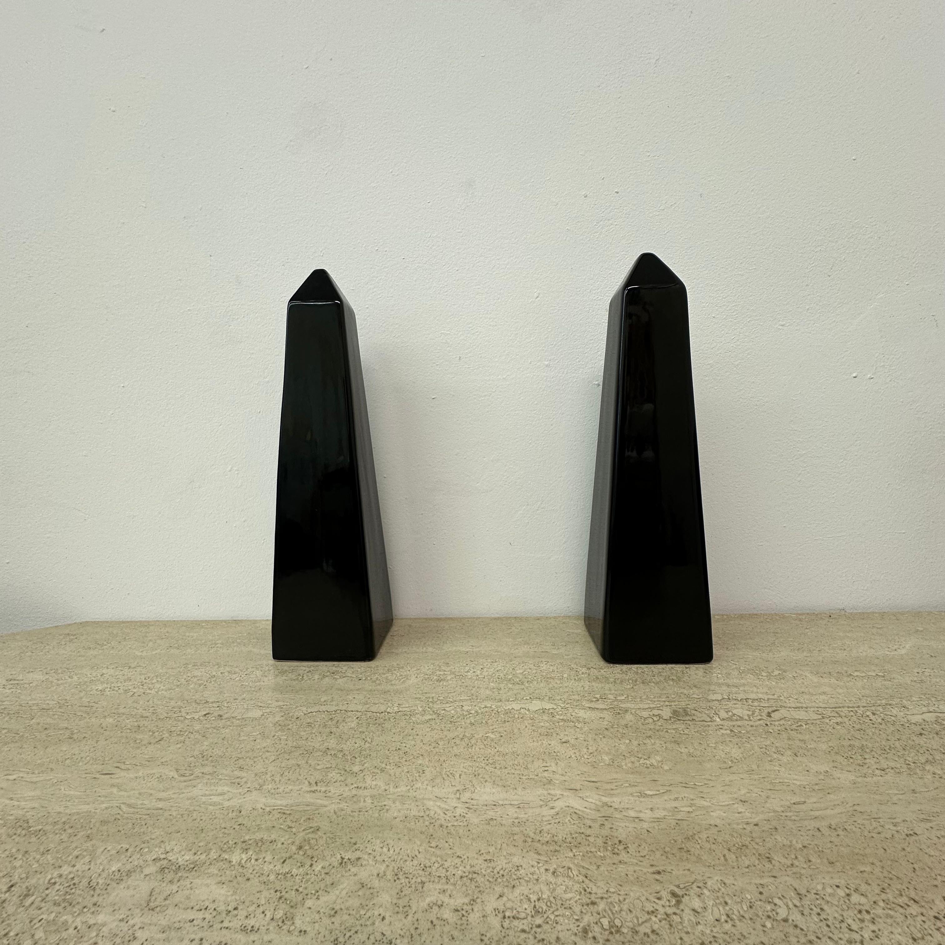 Olandese Set di 2 sculture in ceramica in stile Memphis , anni '80 in vendita