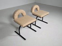 Set of 2 Memphis style chairs attributed to Saporiti, Italy,  1980s