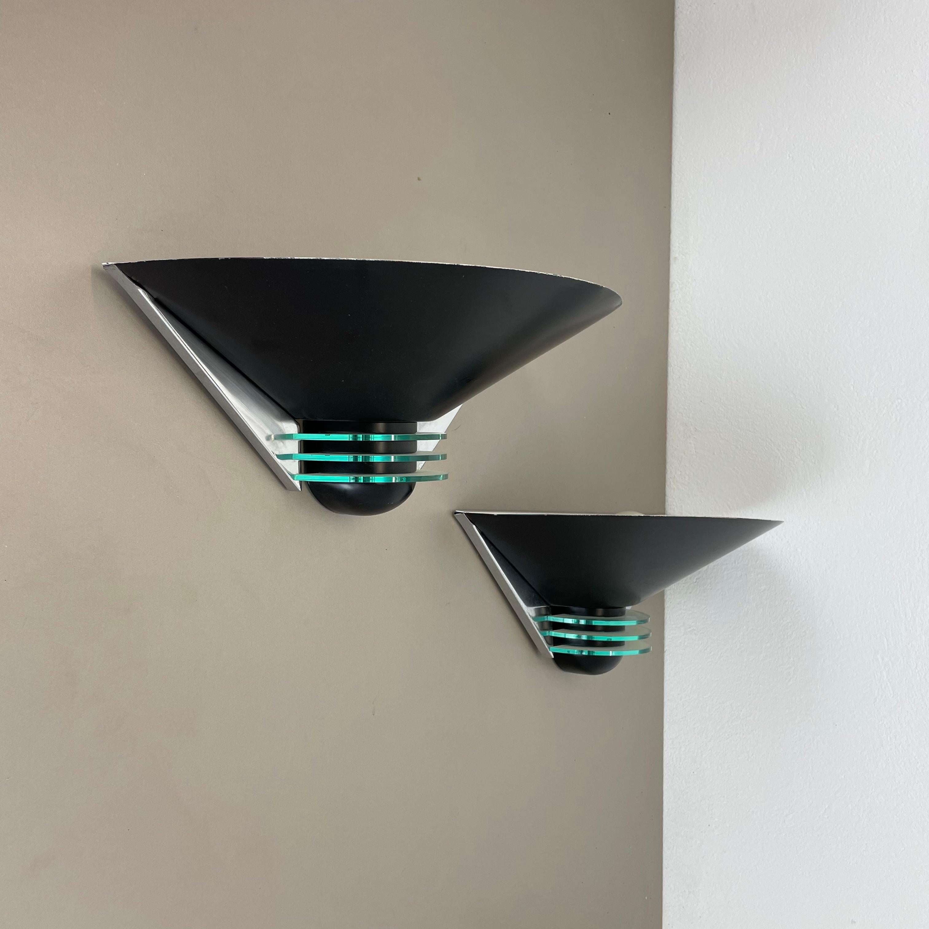 Set of 2 Metal + acryl glass post modern wall light by Hustadt Leuchten, 1980s For Sale 2