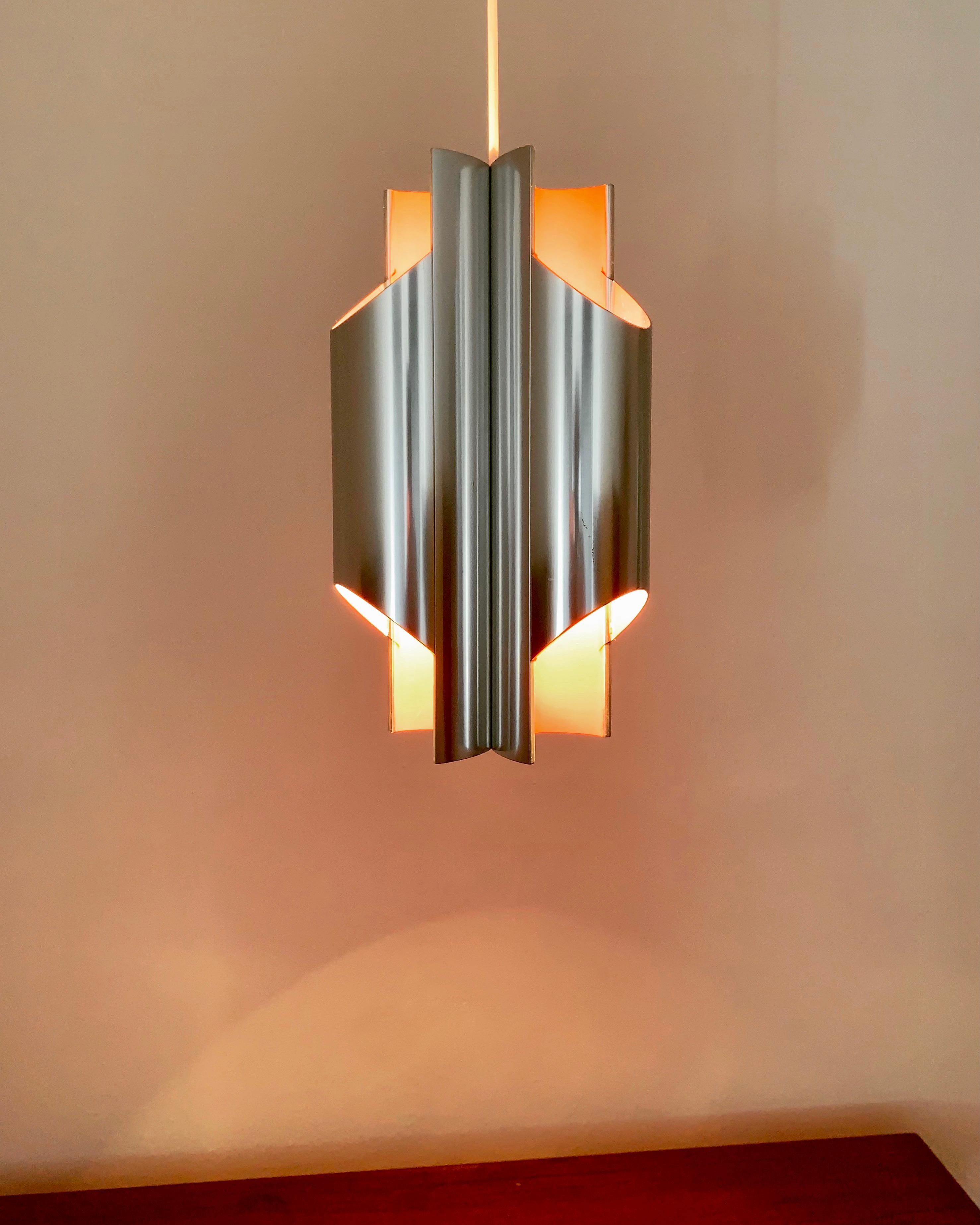 Set di 2 lampade a sospensione in metallo di Bent Karlby per Lyfa in vendita 5
