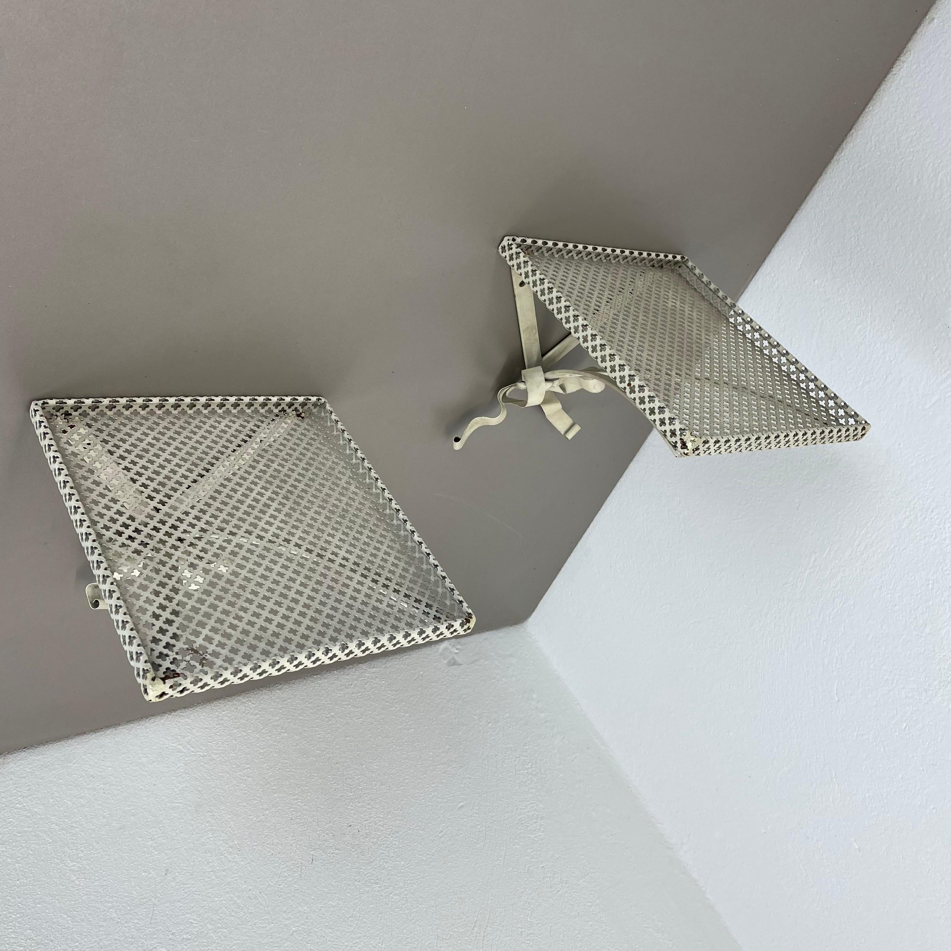 Mid-Century moderno set di 2 bacheche da parete in metallo 