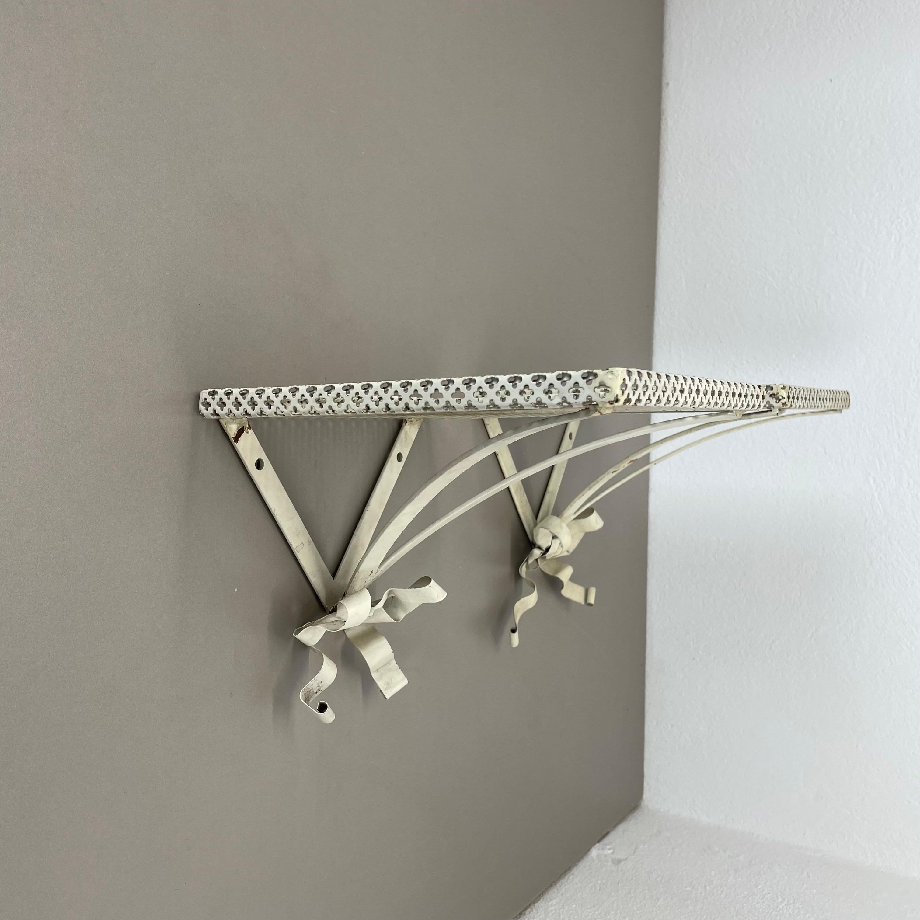 XX secolo set di 2 bacheche da parete in metallo 