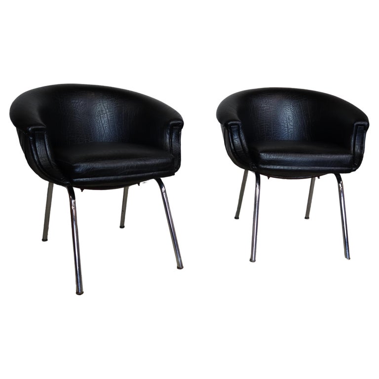 Set of 2 black faux leather Midcentury armchairs For Sale at 1stDibs