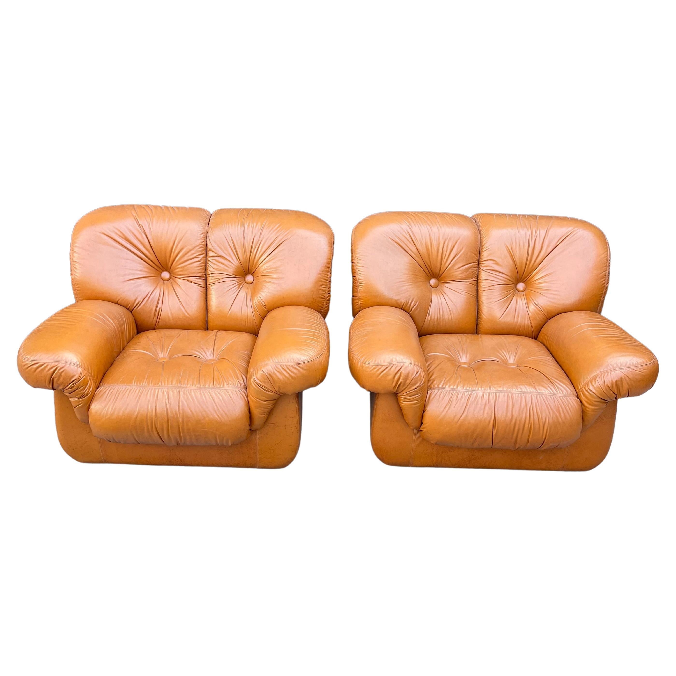 Set Of 2 Mid-Century Armchairs in Cognac Leather Italian Design 1970s