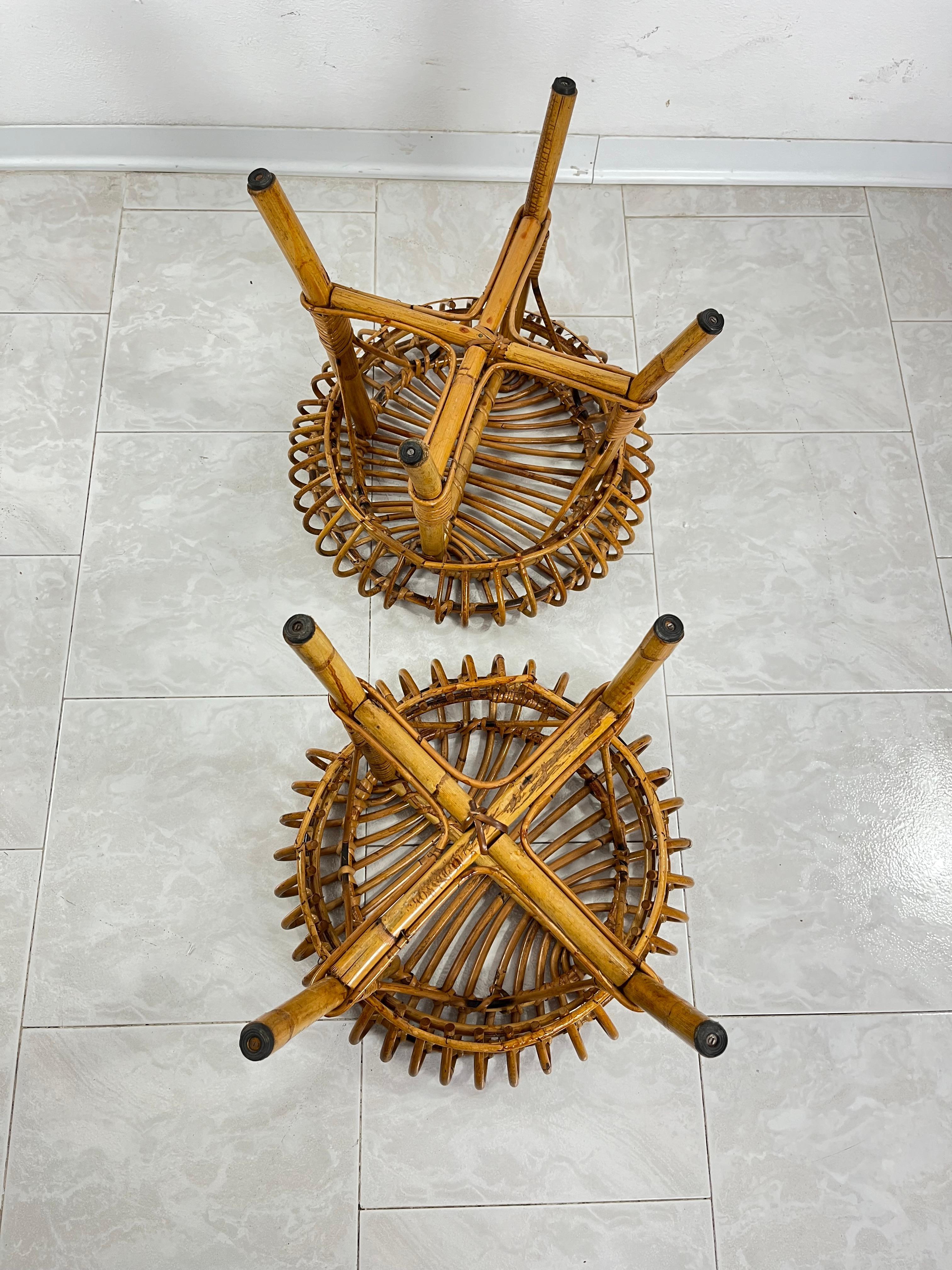 Juego de 2 taburetes puf o mesa auxiliar de ratán y bambú, por Franco Albini, años 60 Bambú en venta