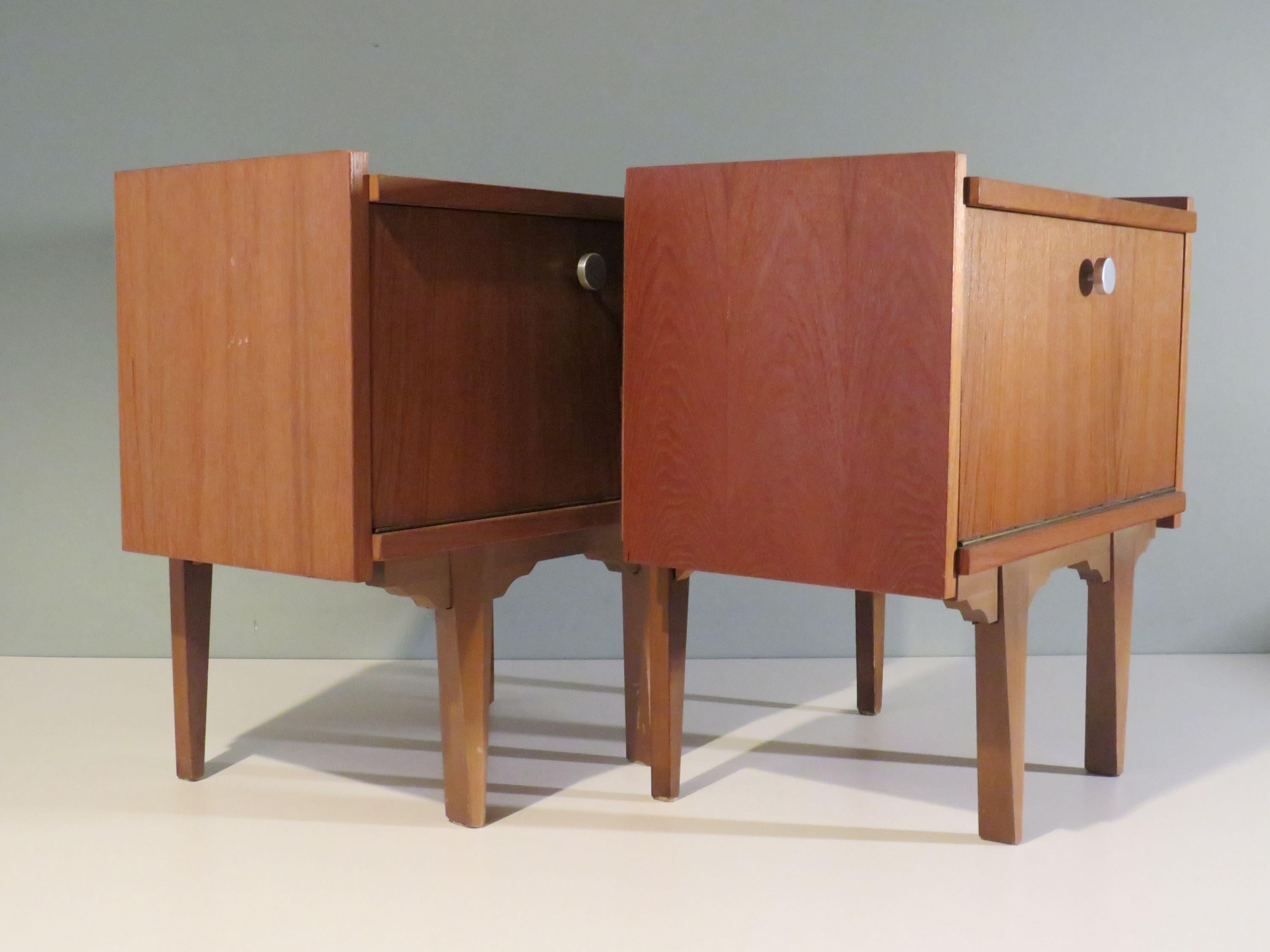 Scandinavian Modern Set of 2 Mid Century bedside tables, Denmark 1960-1970 For Sale