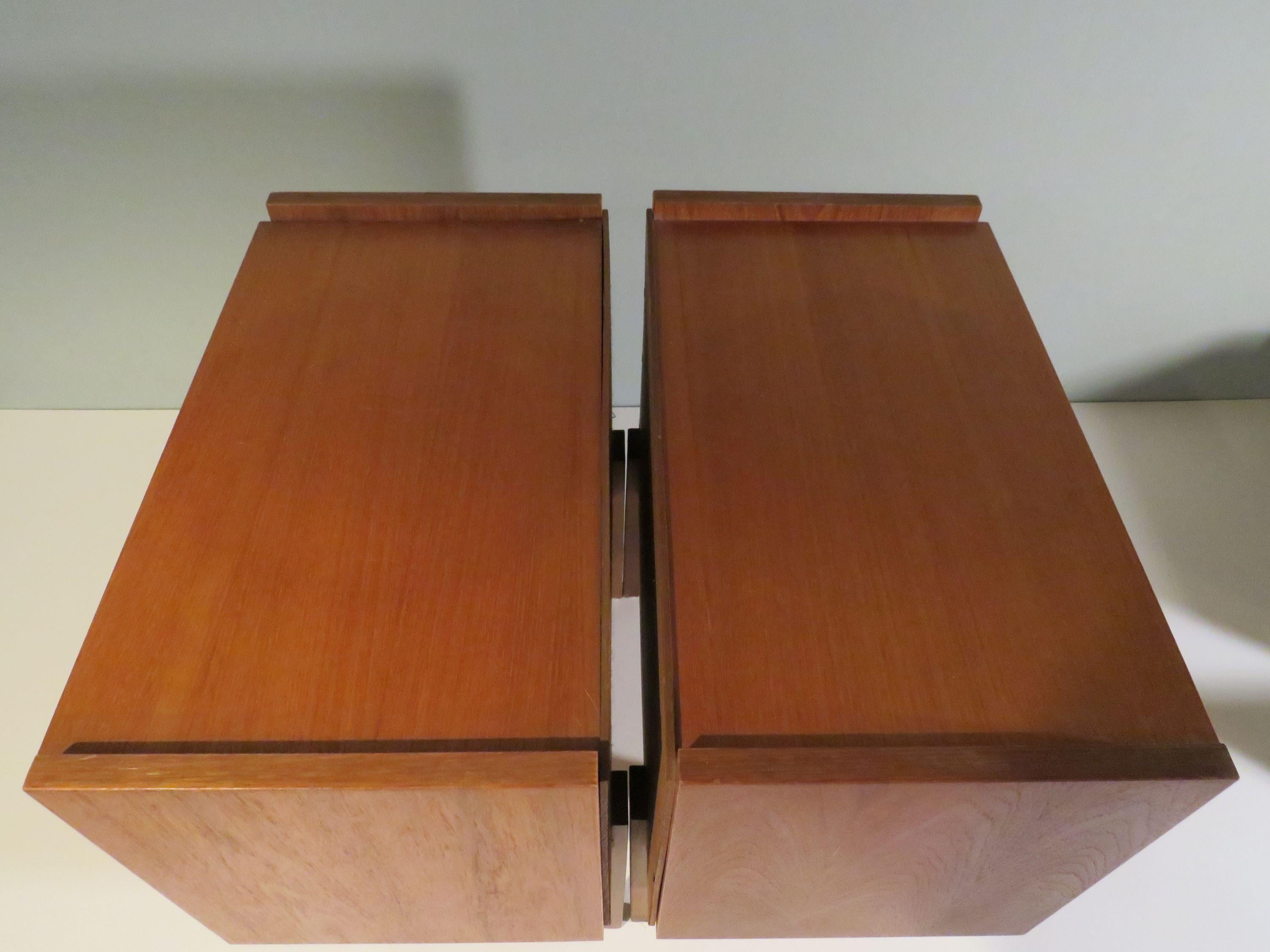 Veneer Set of 2 Mid Century bedside tables, Denmark 1960-1970 For Sale