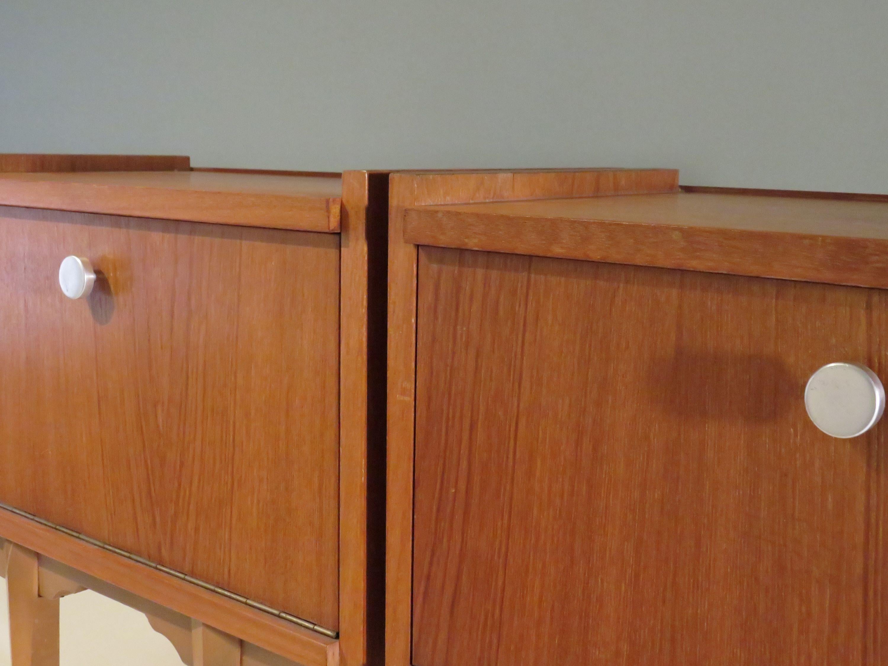 20th Century Set of 2 Mid Century bedside tables, Denmark 1960-1970 For Sale