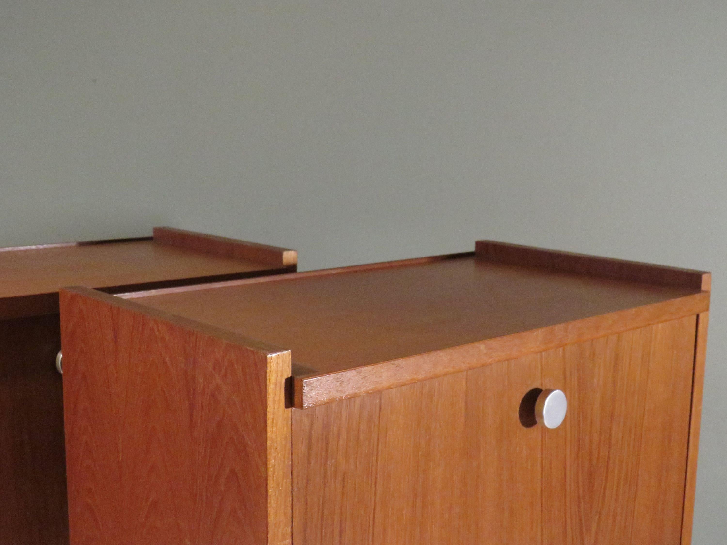 Set of 2 Mid Century bedside tables, Denmark 1960-1970 For Sale 1