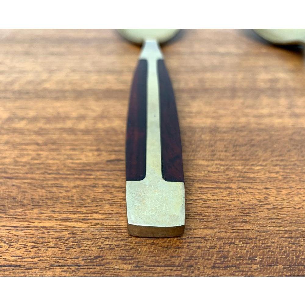 2er-Set Mid-Century-Löffel aus Messing und Teakholz, 1960er Jahre im Angebot 6