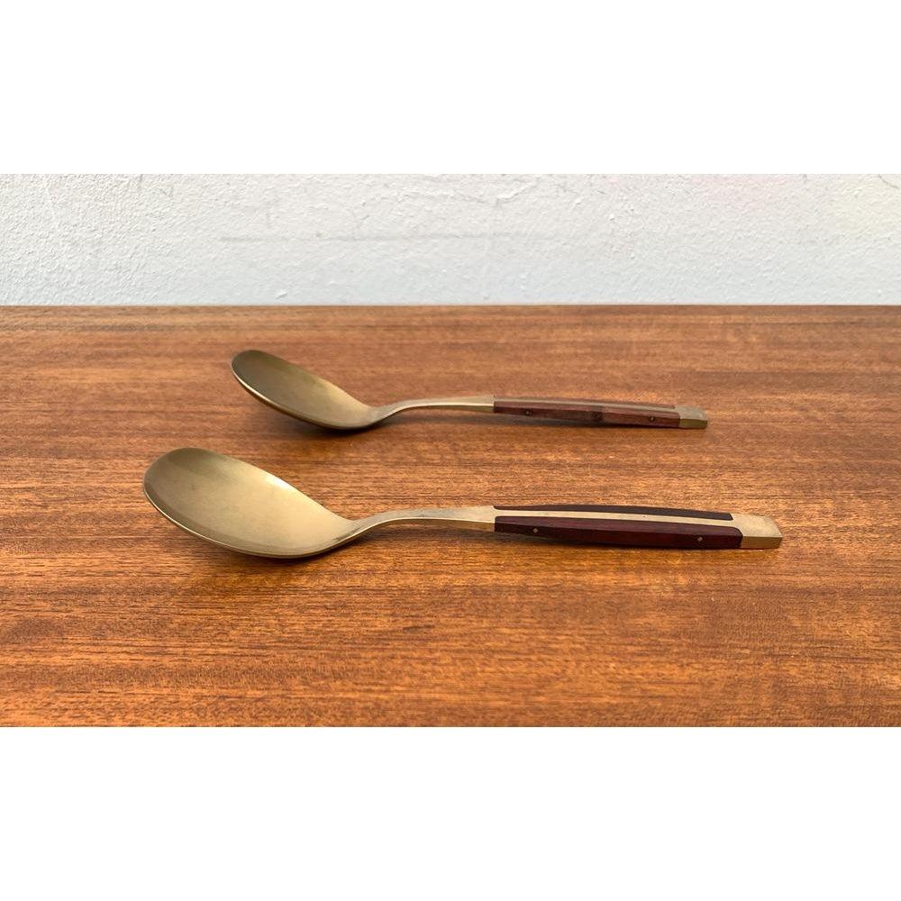 2er-Set Mid-Century-Löffel aus Messing und Teakholz, 1960er Jahre (20. Jahrhundert) im Angebot