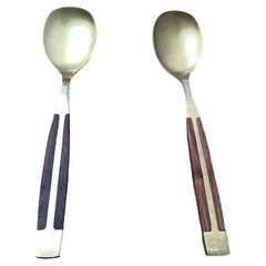 Juego de 2 cucharas de latón y teca de mediados de siglo, años 60