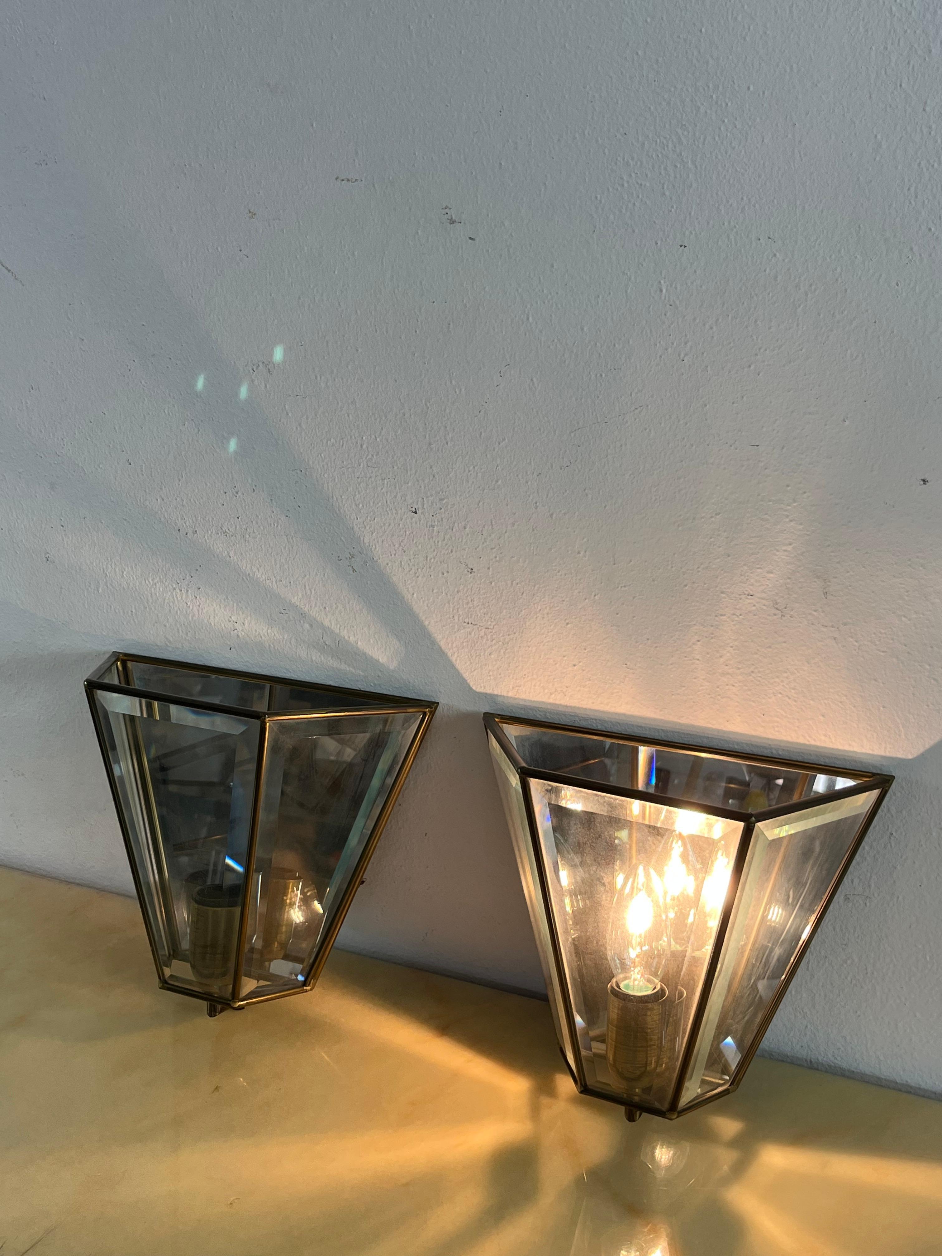 Set of 2 Mid-century Brass Glass Mirror Wall Lamps, Made in Italy 1950s For Sale 4