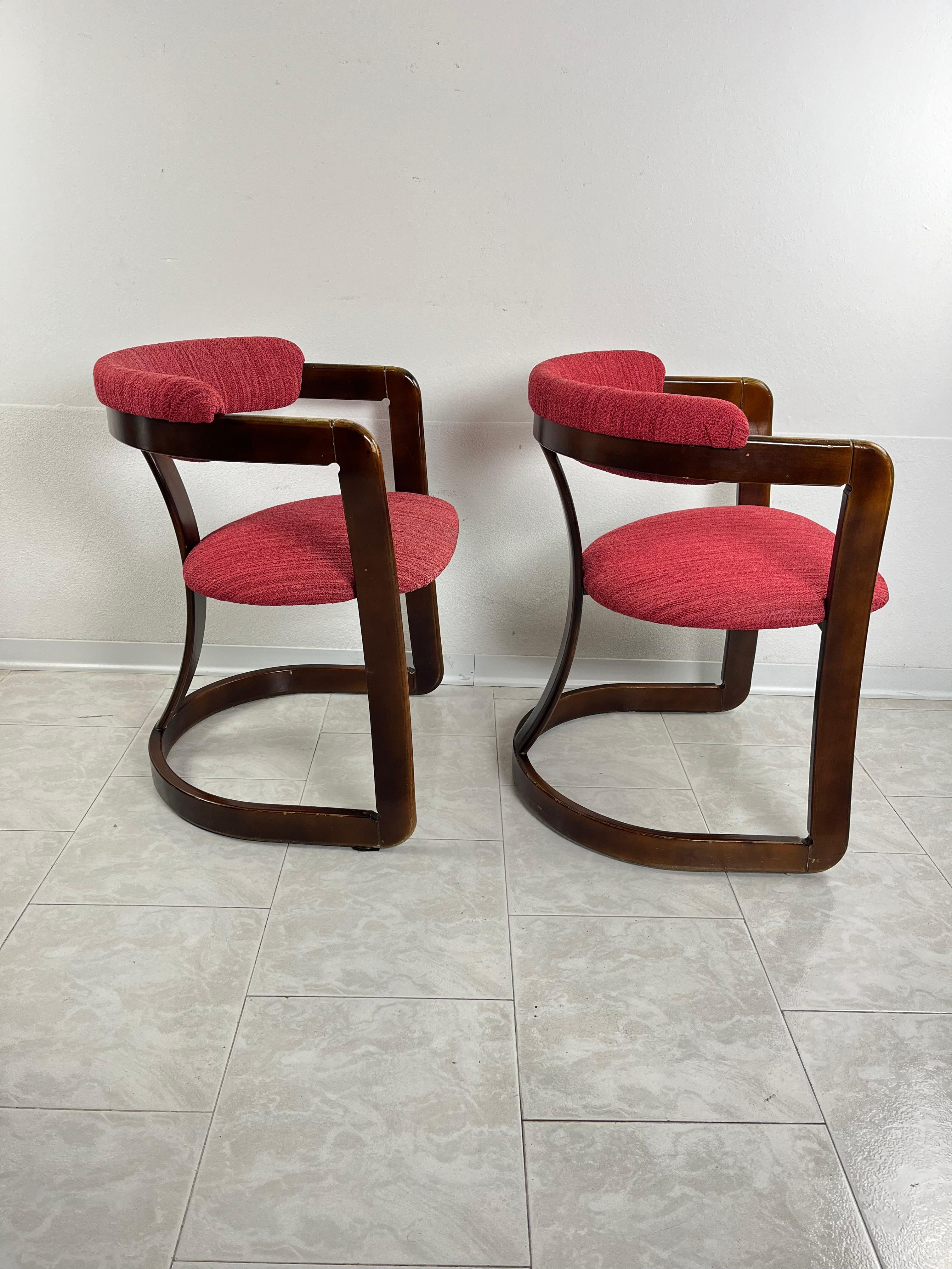 Italian Set of 2 Mid-Century Curved Wooden Chairs Attributed to A. & P. Castiglioni For Sale