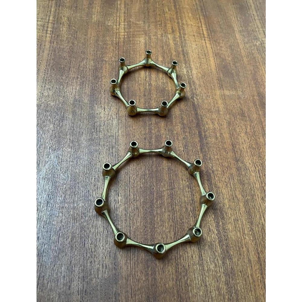 Portacandele danesi di metà secolo di Jens H. Quistgaard, set di 2, in ottime condizioni. Progettato dal 1960 al 1969 prove ufficiali di autenticità come cataloghi d'epoca, dischi di design.

Informazioni aggiuntive:
Materiali: Metallo
Colore:
