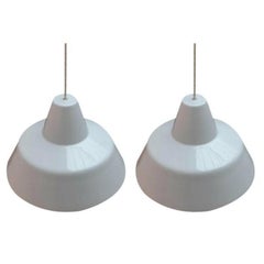 Set of 2 Mid-Century Danish Enamel Pendant Lamps from Louis Poulsen, 1960s