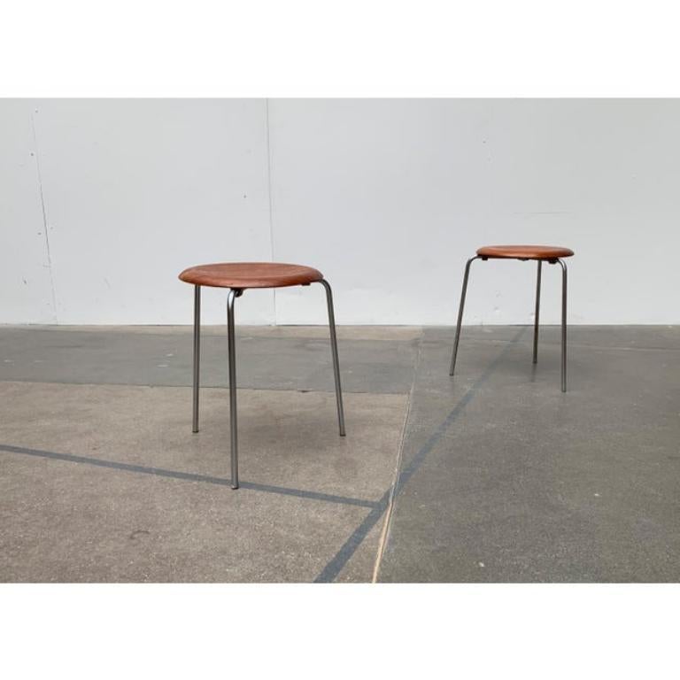 2er-Set dänischer Hocker aus der Mitte des Jahrhunderts, Modell 3170, gepunktet, von Arne Jacobsen, 1968 (Moderne der Mitte des Jahrhunderts) im Angebot