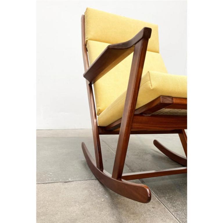 Ensemble de 2 chaises à bascule danoises du milieu du siècle avec pouf par Poul Volther, années 1960 en vente 3
