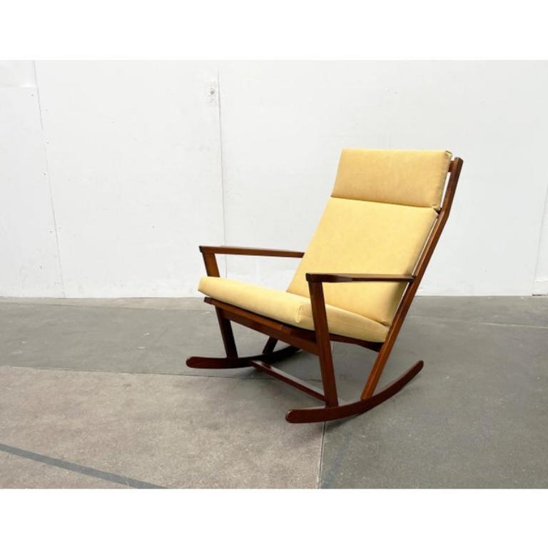 Ensemble de 2 chaises à bascule danoises du milieu du siècle avec pouf par Poul Volther, années 1960 Bon état - En vente à Hamburg, DE