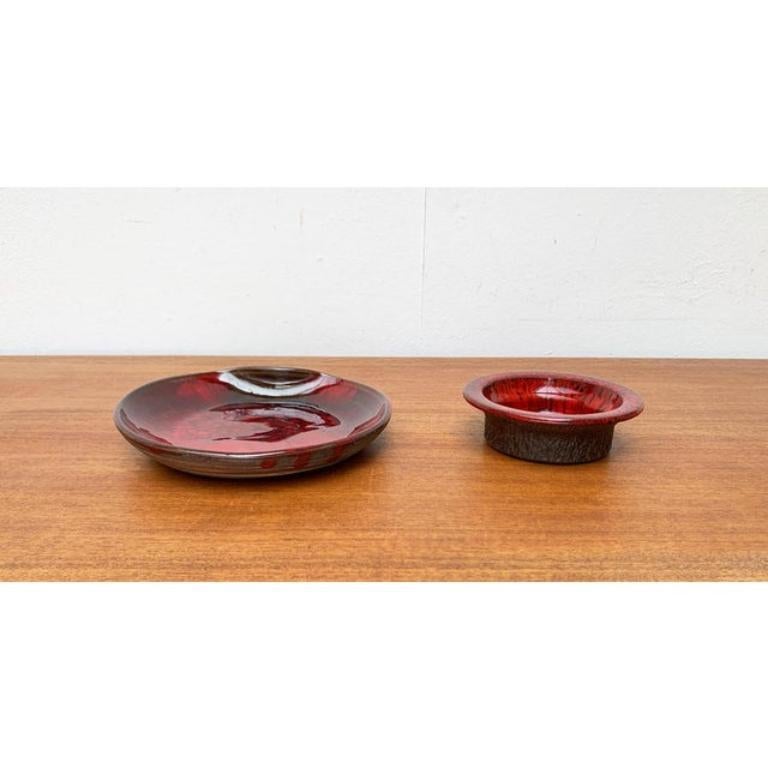 Ceramica Set di 2 ciotole in studio danese di metà secolo di Ernst Pottery, Faxe, anni '60 in vendita