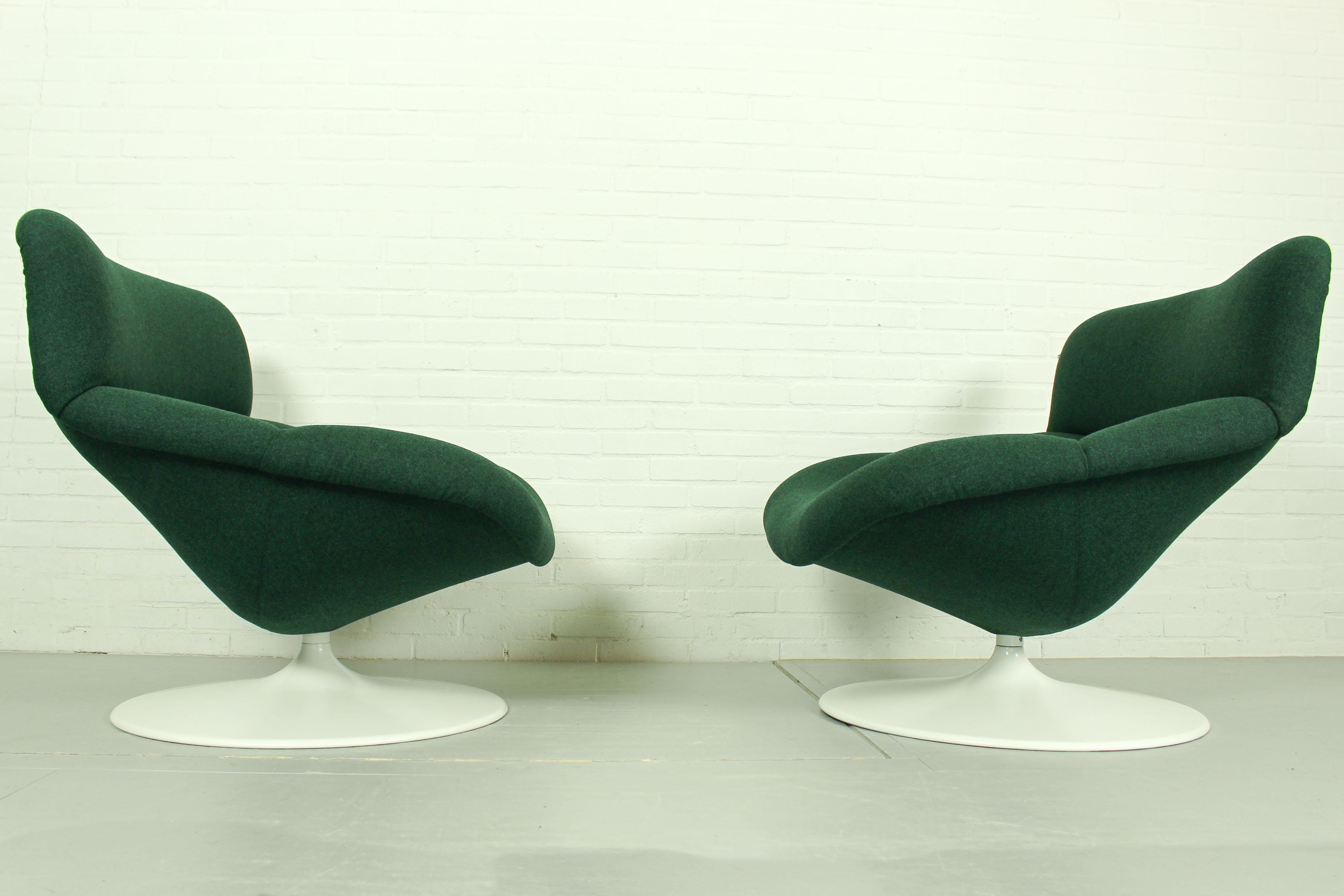 Mid-Century Modern Set of 2 Midcentury F518 Lounge Swivel Chairs by Geoffrey Harcourt for Artifort
